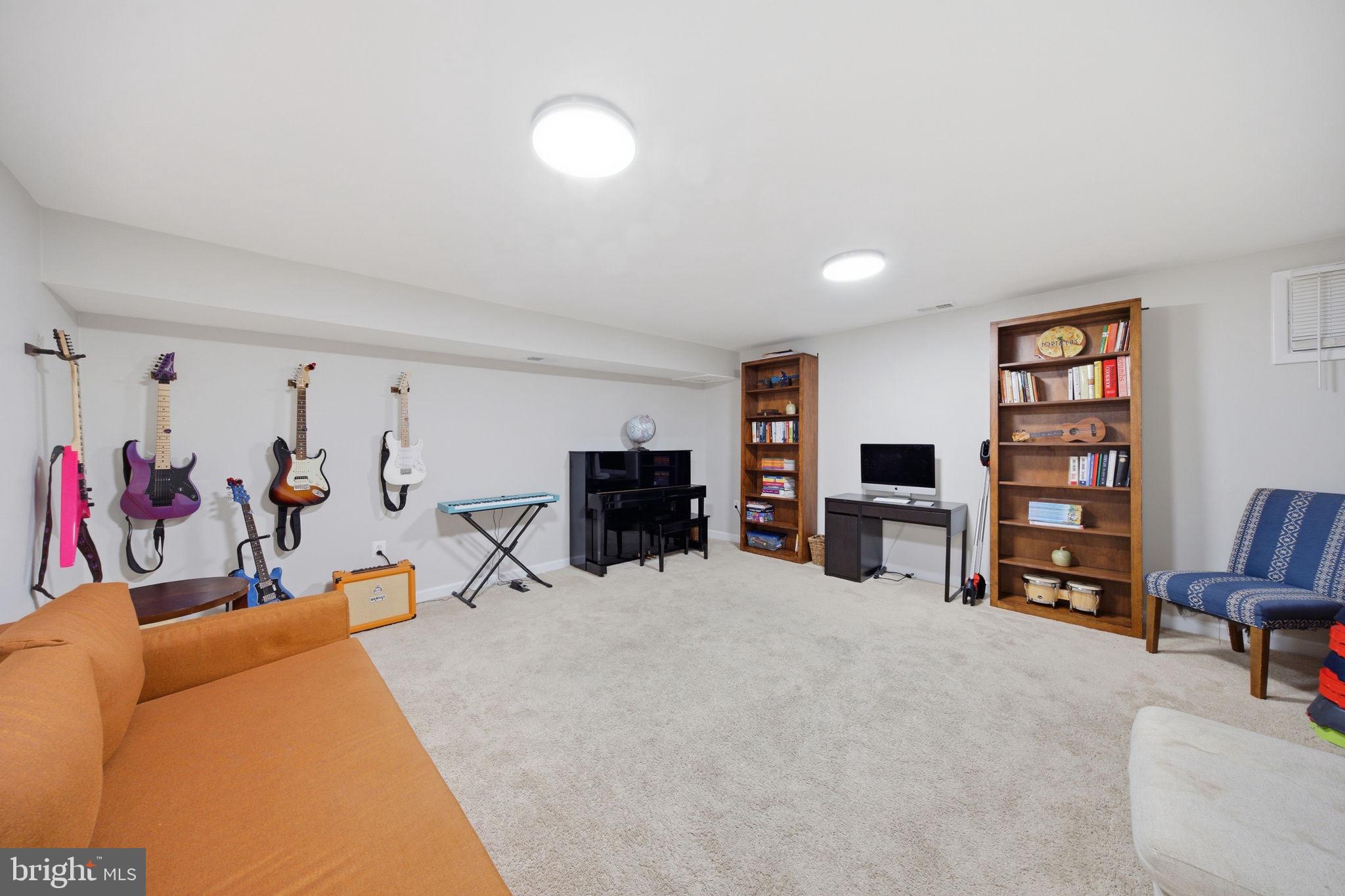 PLYMOUTH GARDENS - Residential