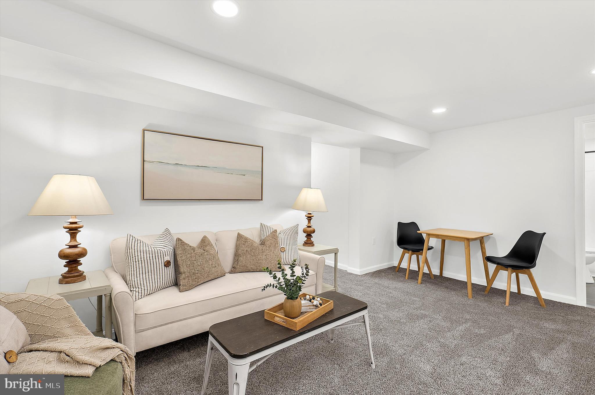 FERNDALE HEIGHTS - Residential