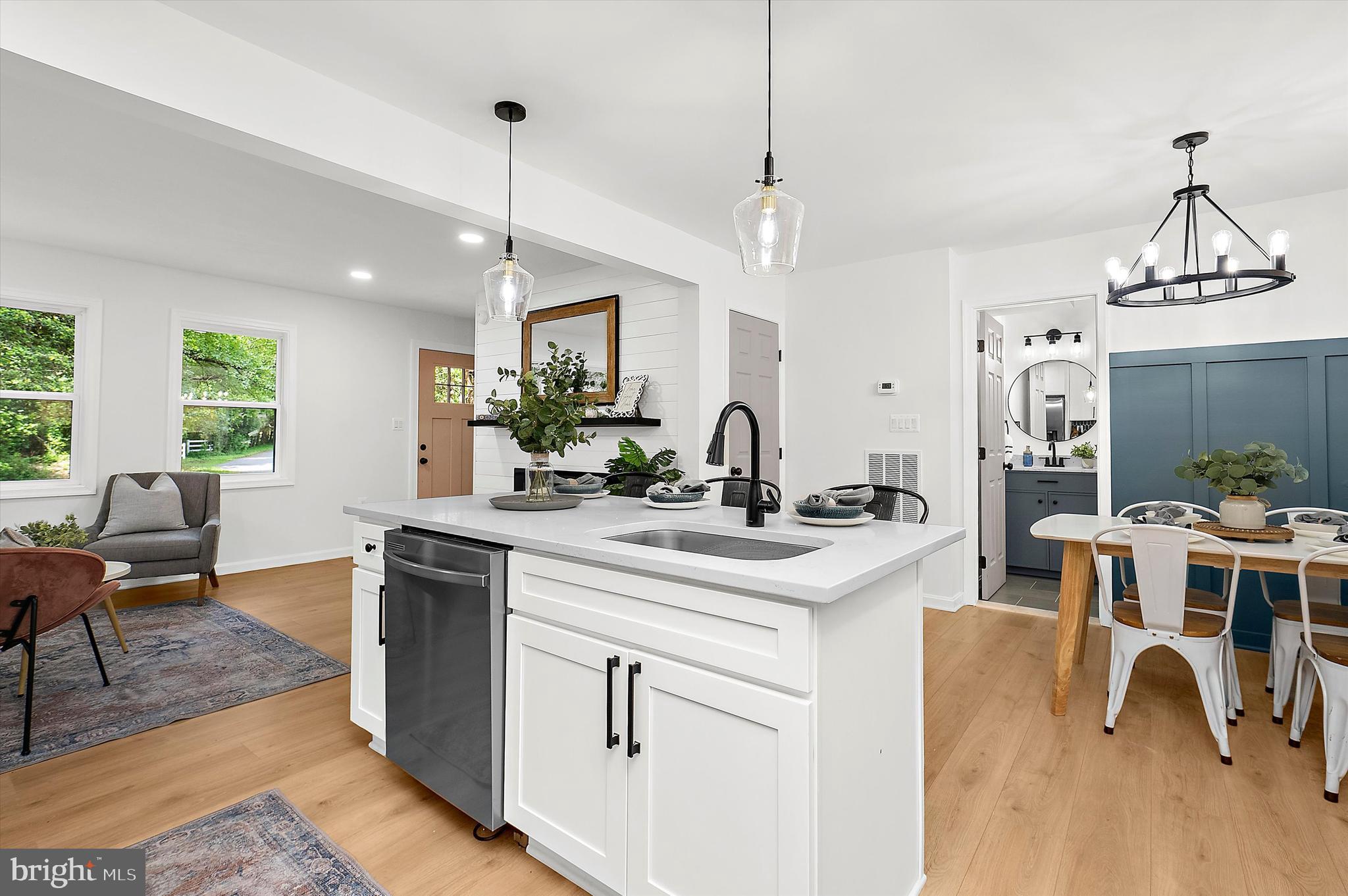 FERNDALE HEIGHTS - Residential
