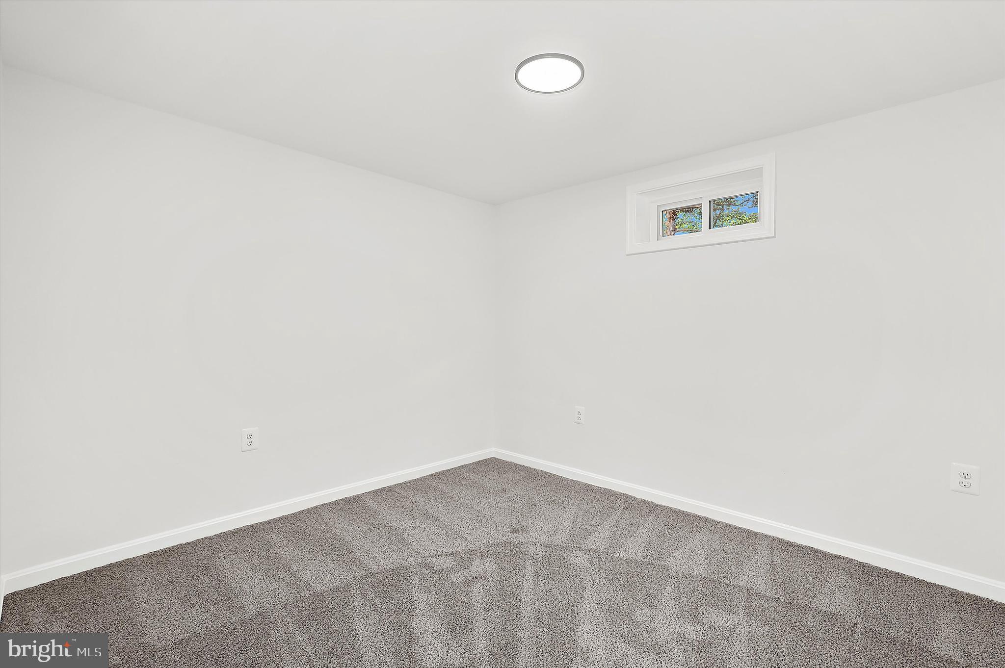 FERNDALE HEIGHTS - Residential