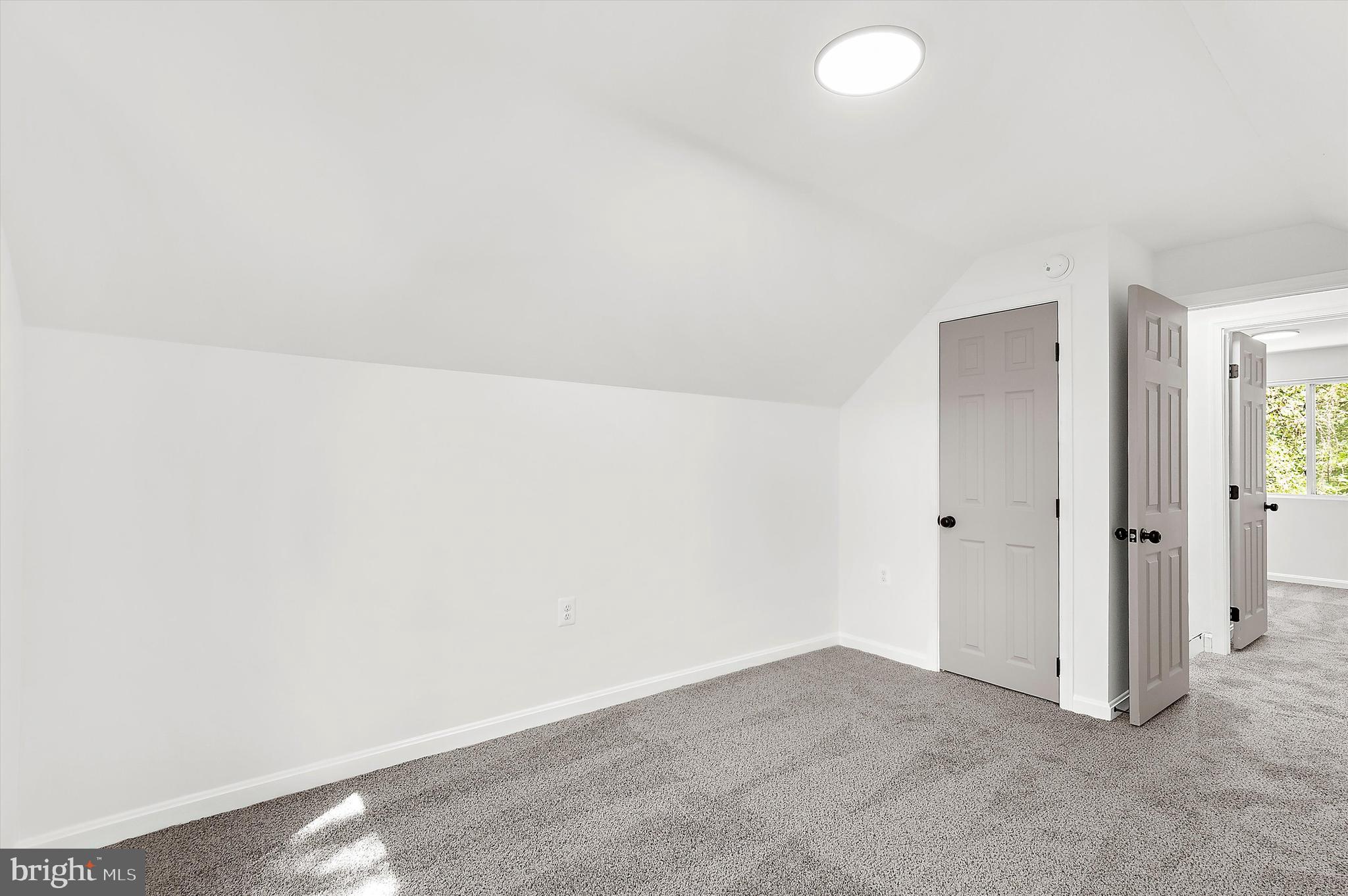 FERNDALE HEIGHTS - Residential