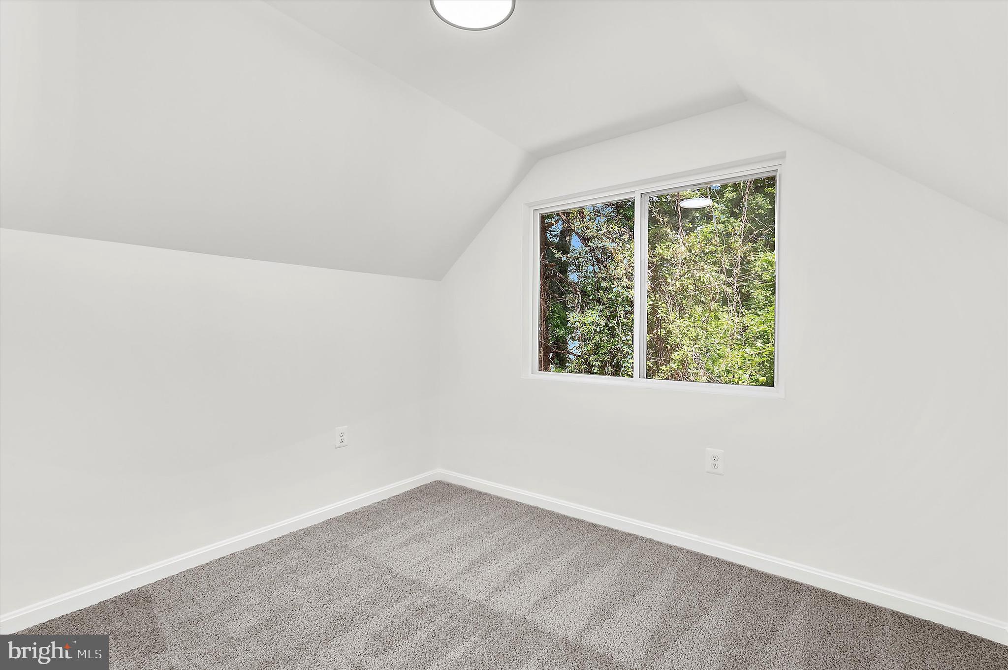 FERNDALE HEIGHTS - Residential