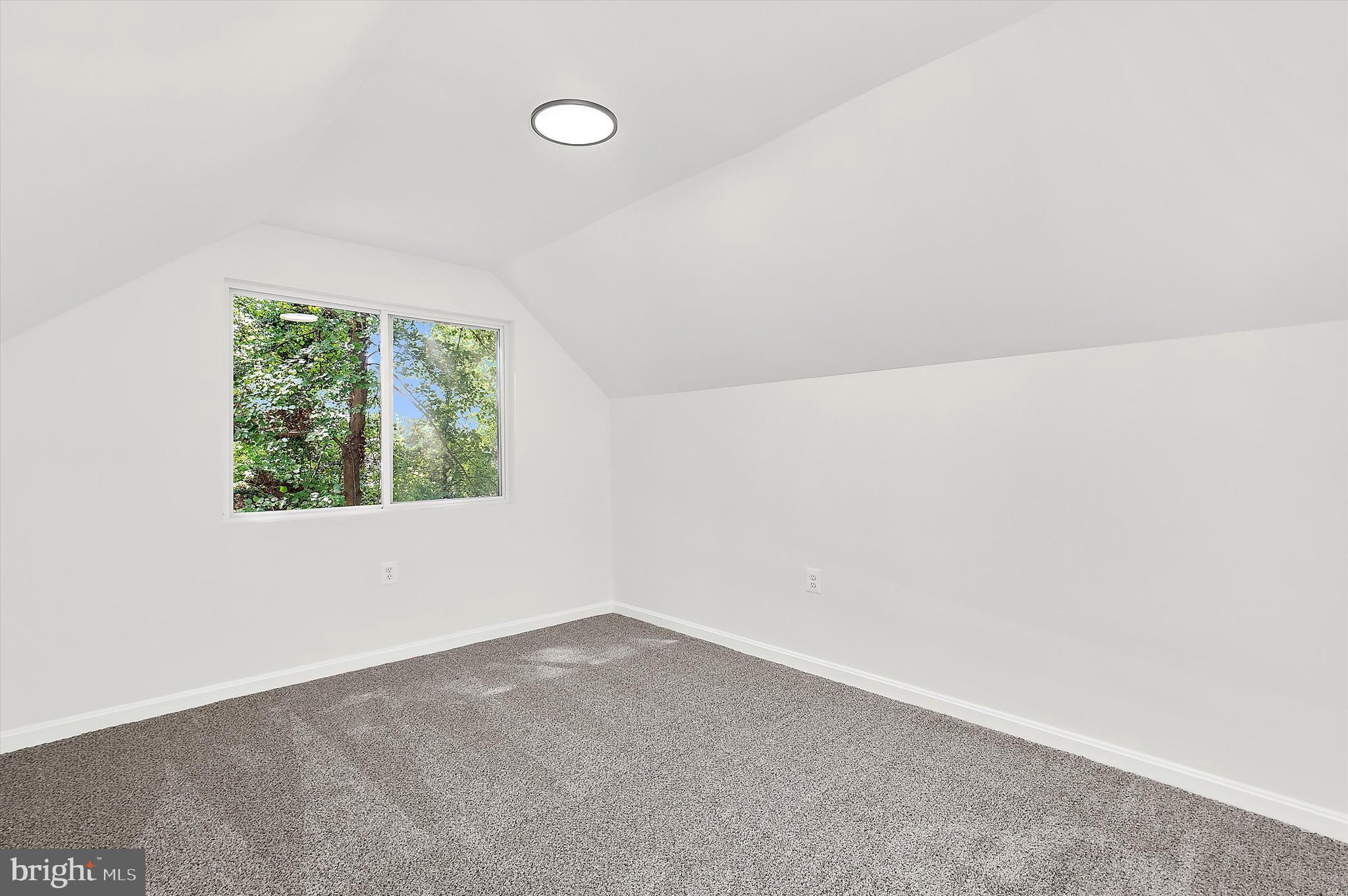 FERNDALE HEIGHTS - Residential