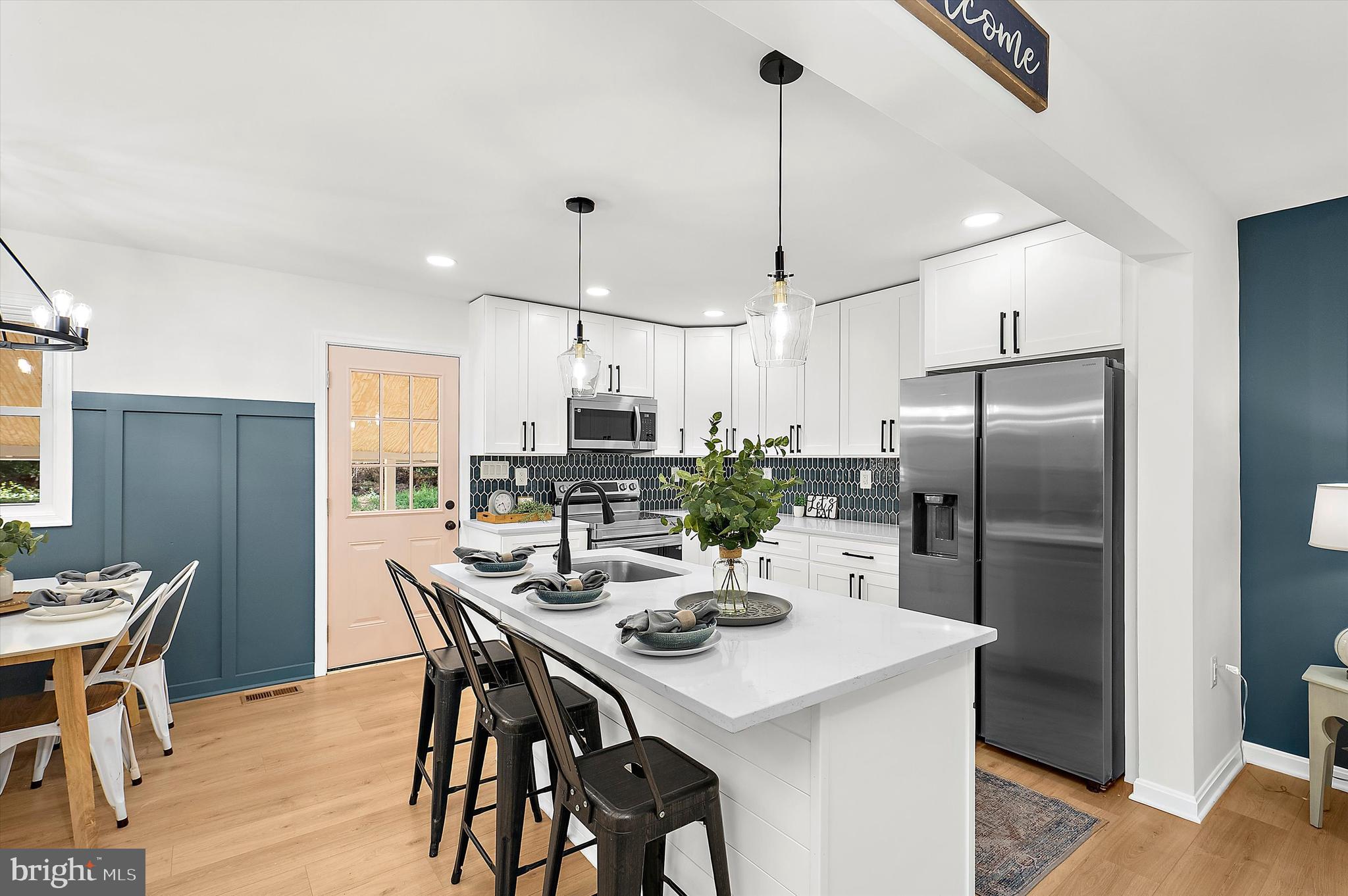 FERNDALE HEIGHTS - Residential