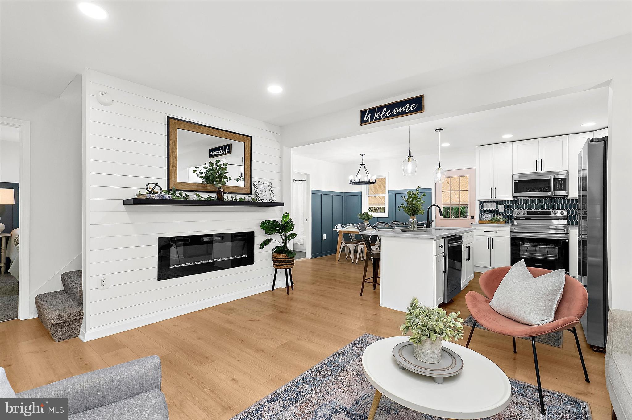 FERNDALE HEIGHTS - Residential