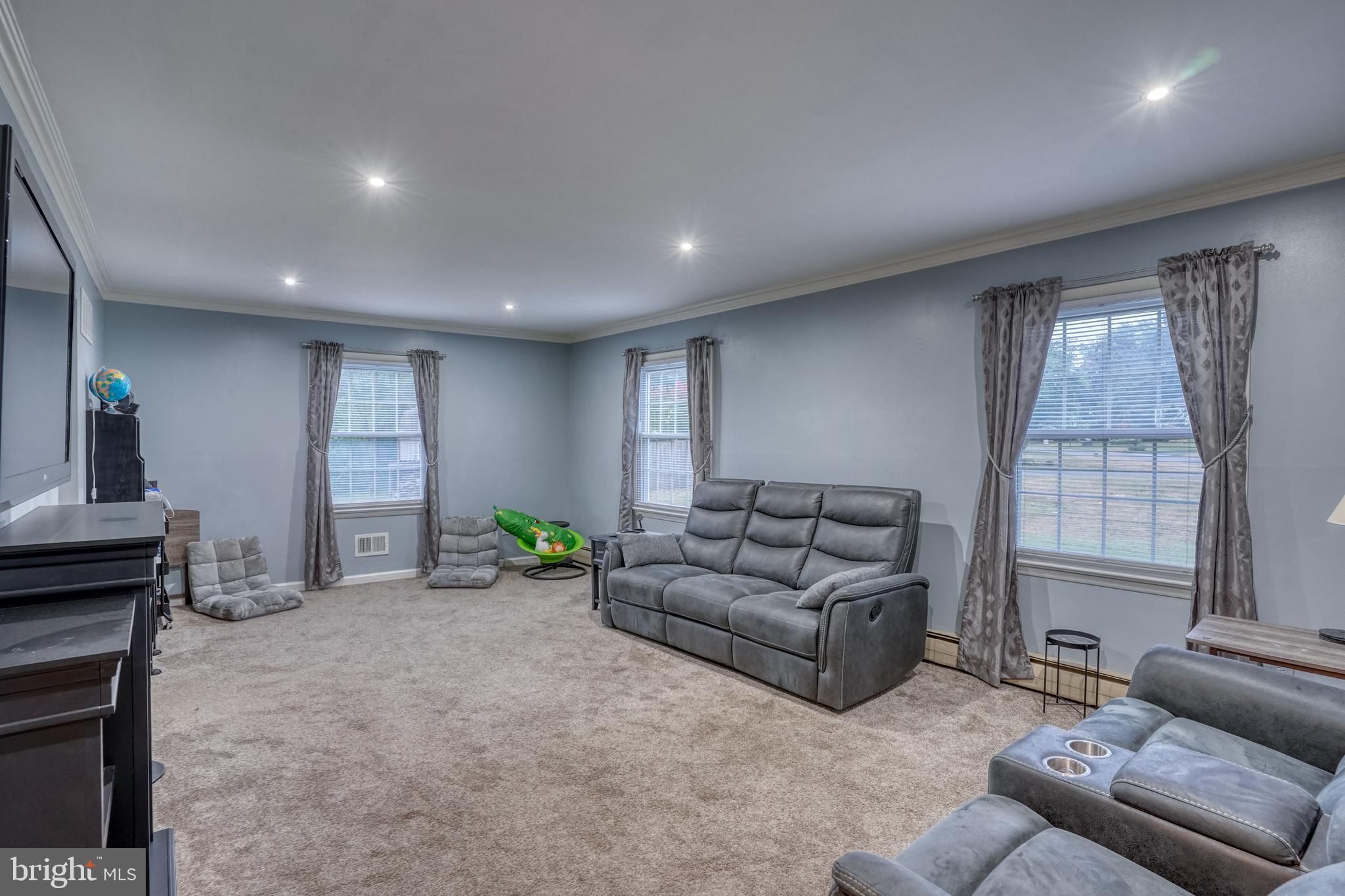 FAIRFIELD FARMS - Residential