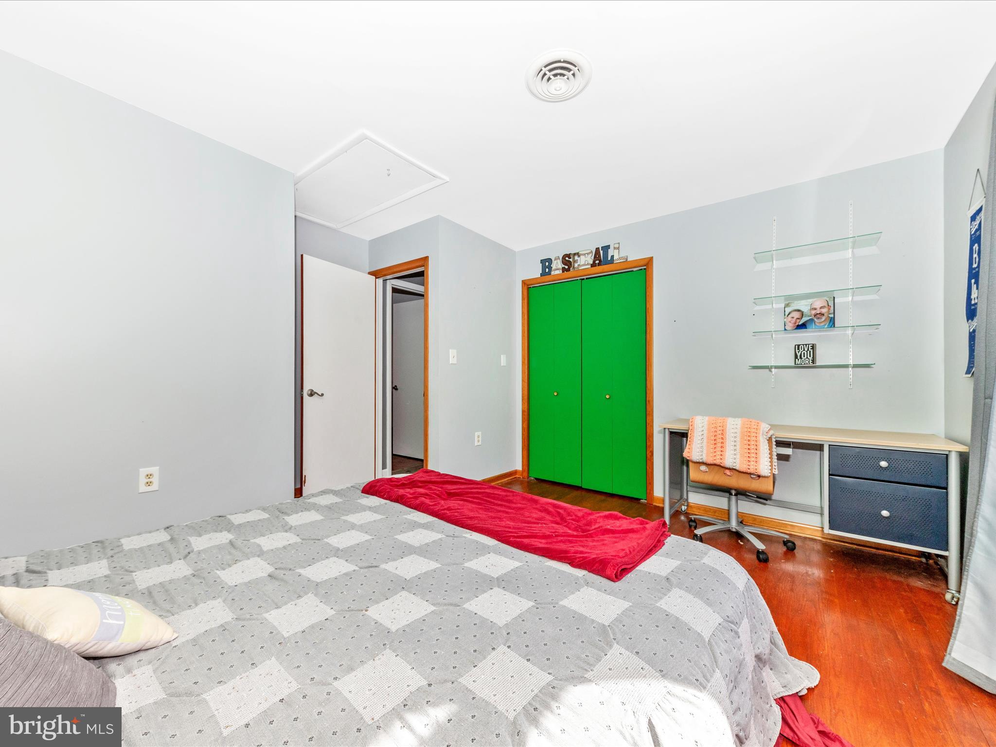 WISPERREN OAKS - Residential