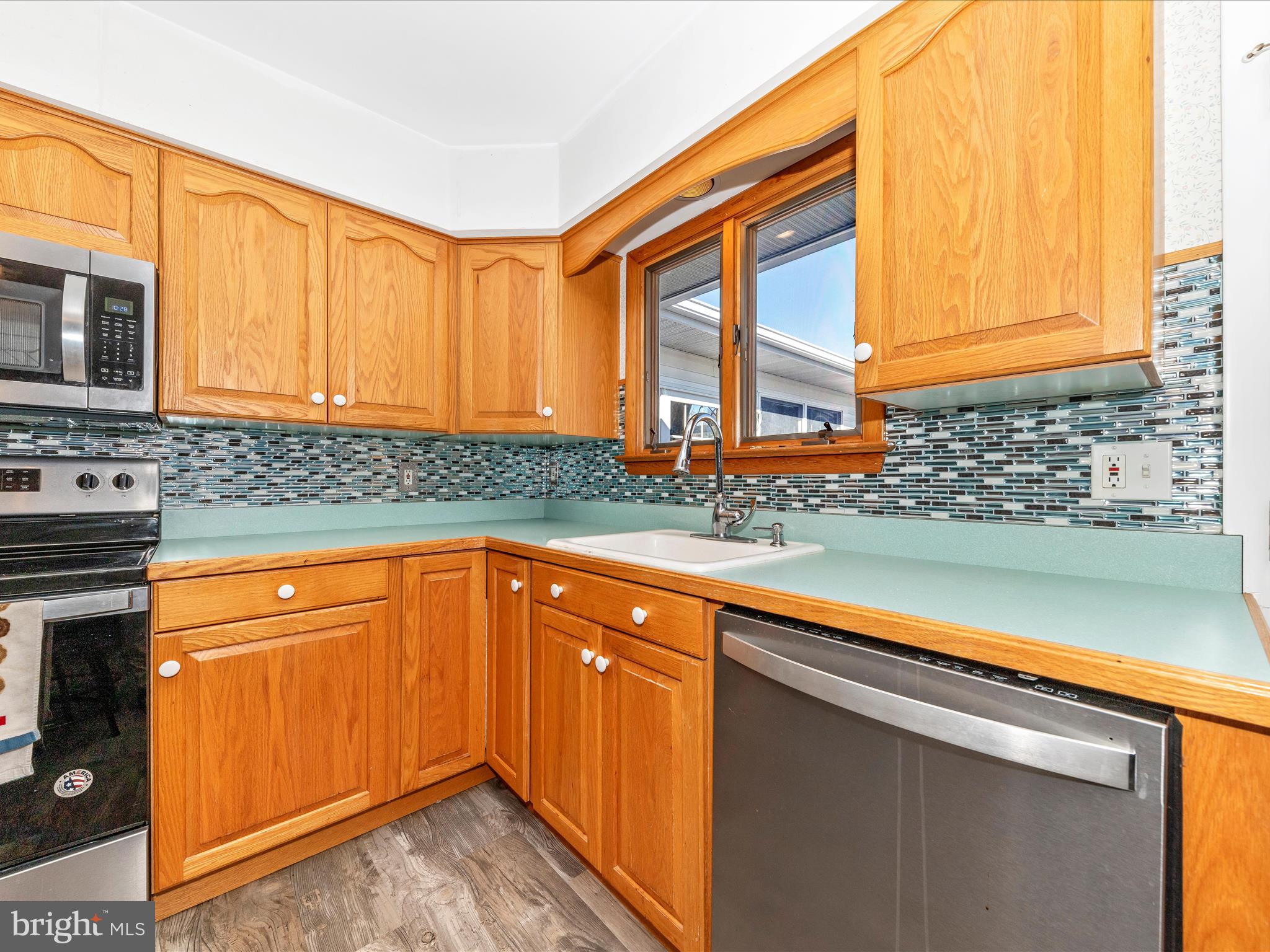 WISPERREN OAKS - Residential