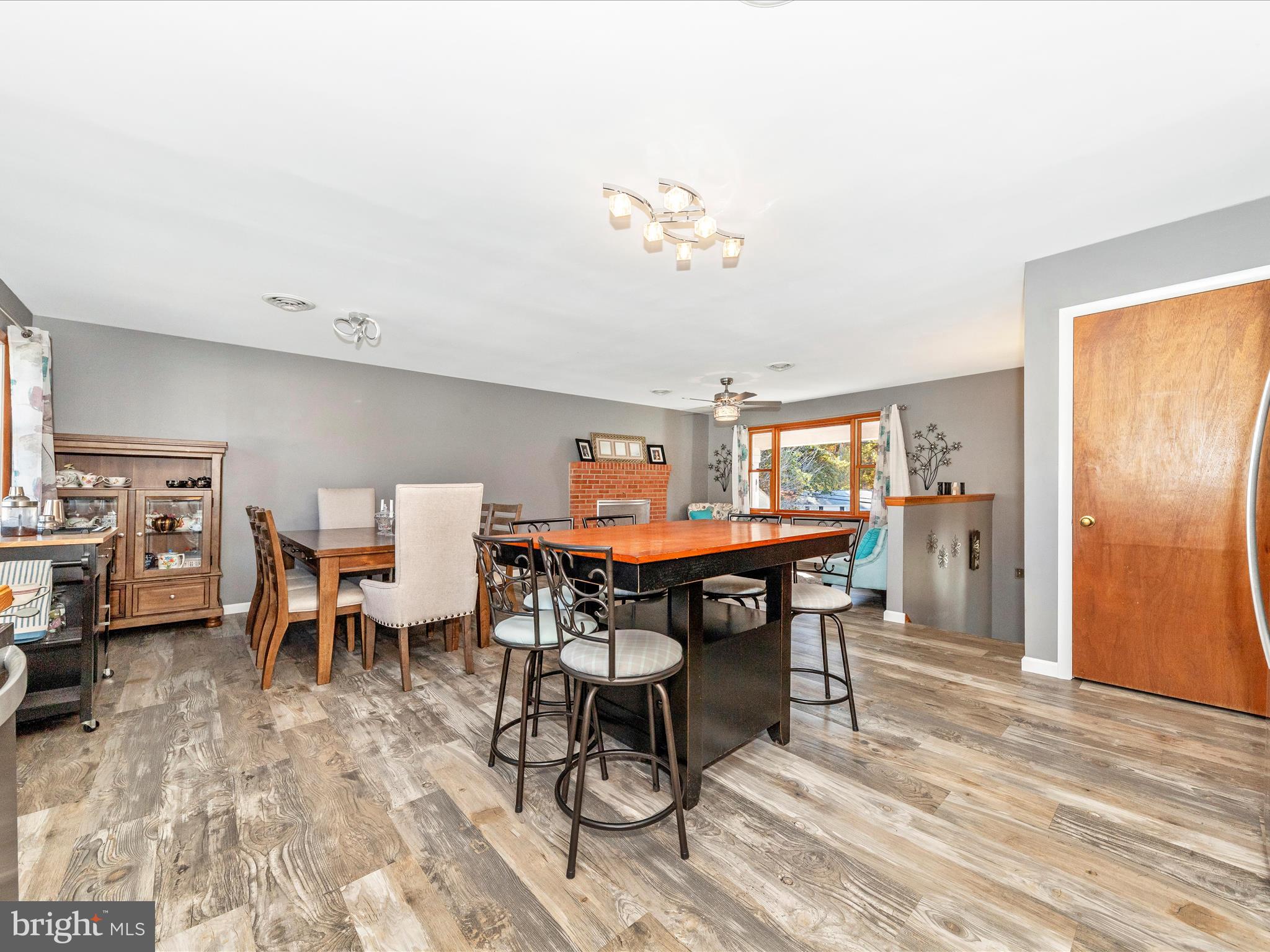 WISPERREN OAKS - Residential