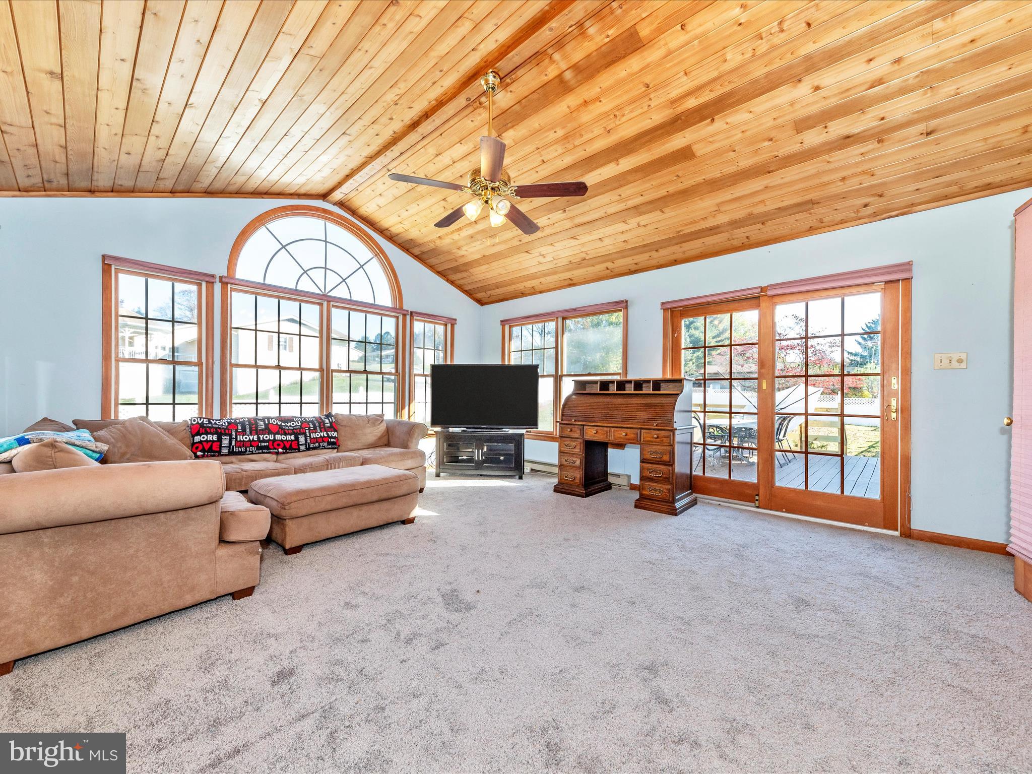 WISPERREN OAKS - Residential