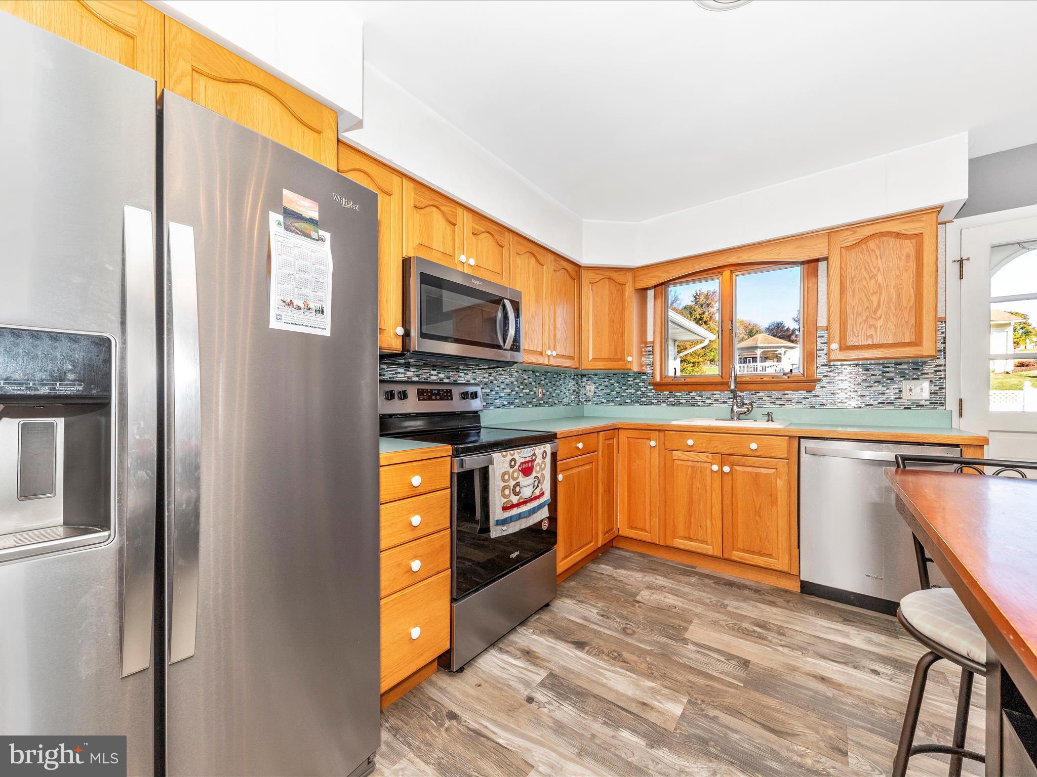 WISPERREN OAKS - Residential