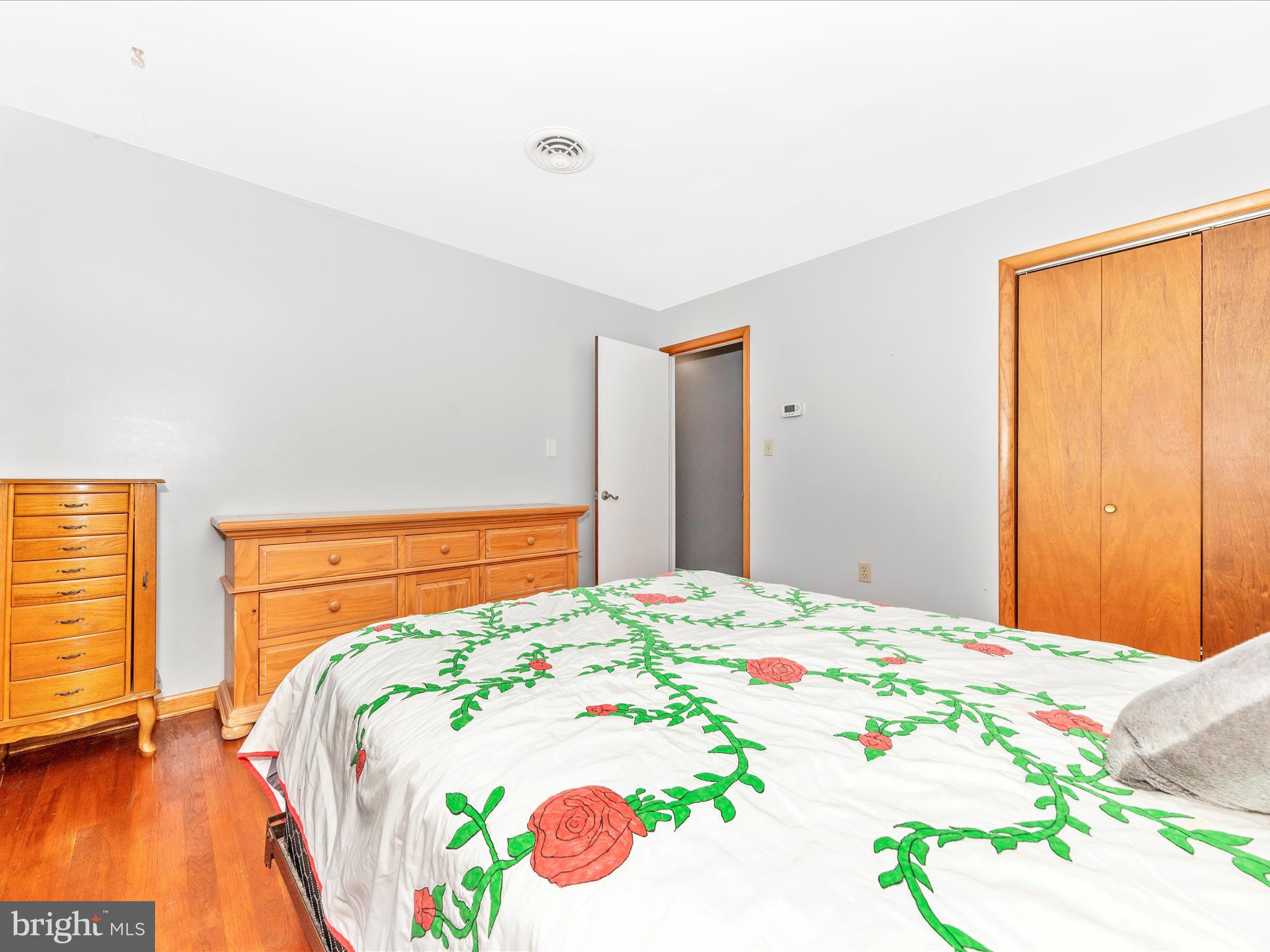 WISPERREN OAKS - Residential