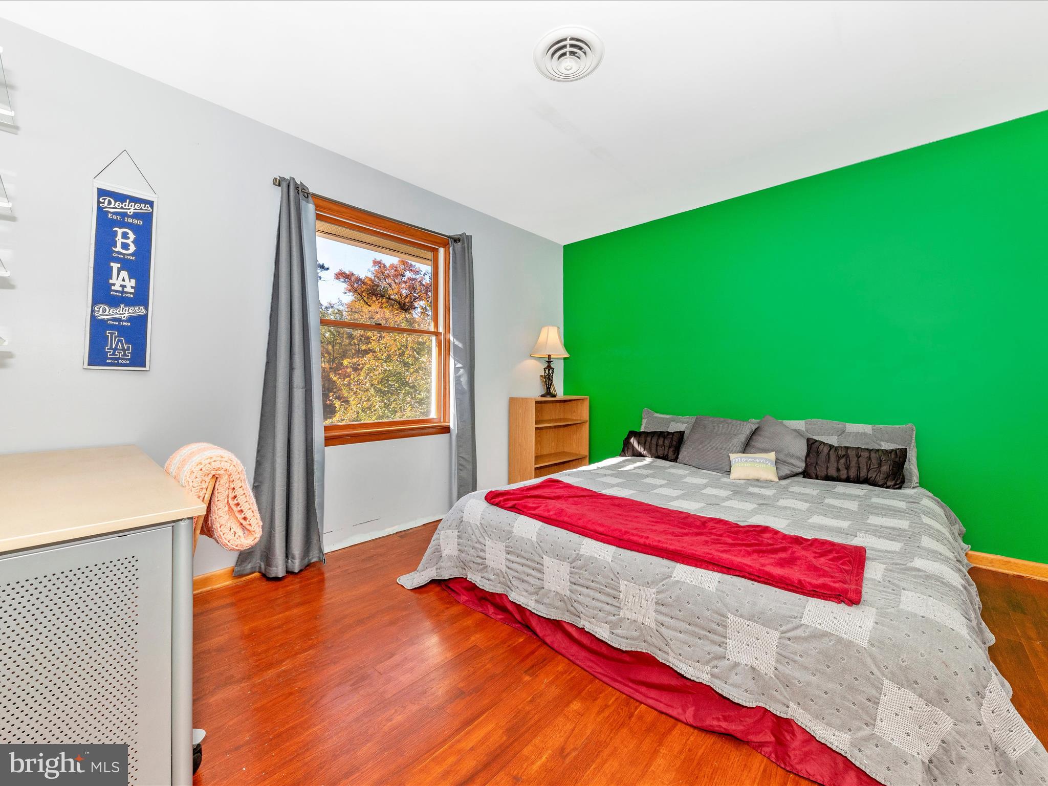 WISPERREN OAKS - Residential
