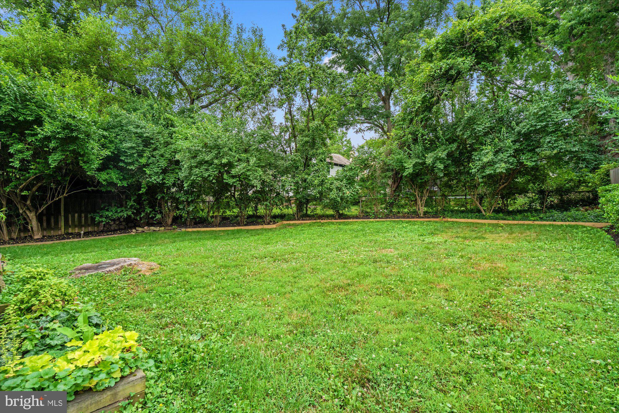 ROCK CREEK KNOLLS - Residential