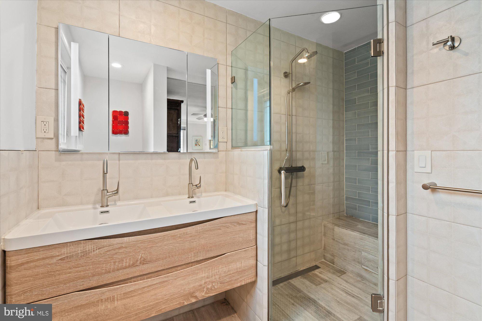 ROCK CREEK KNOLLS - Residential