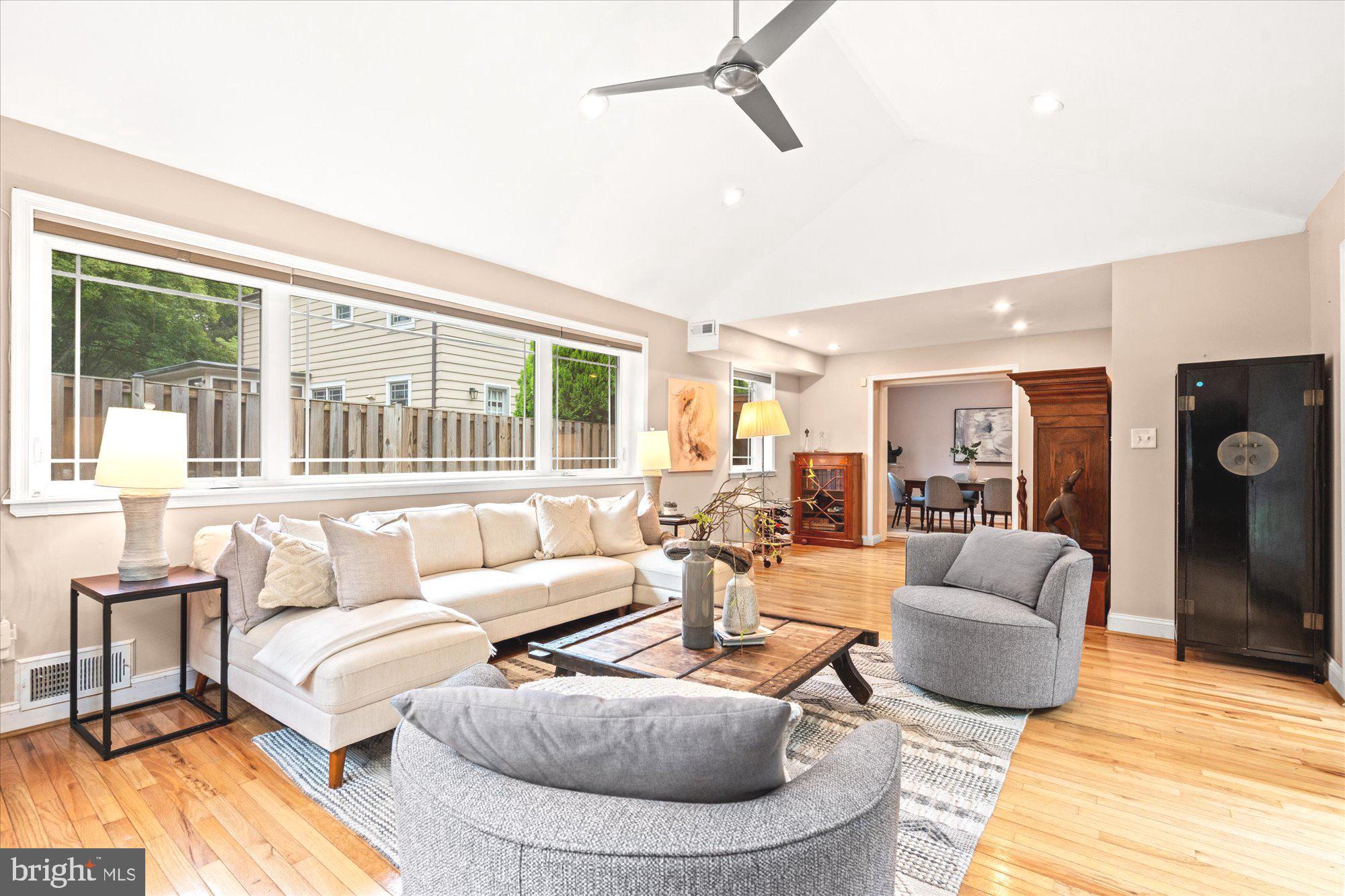 ROCK CREEK KNOLLS - Residential