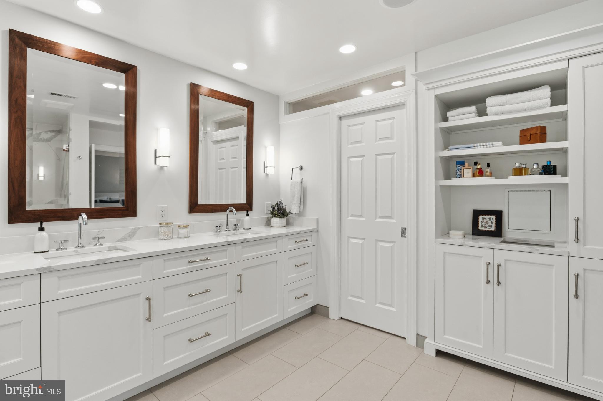 DODD MANOR - Residential