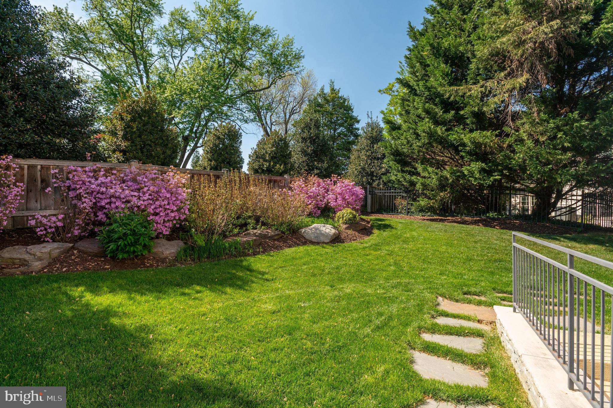 DODD MANOR - Residential