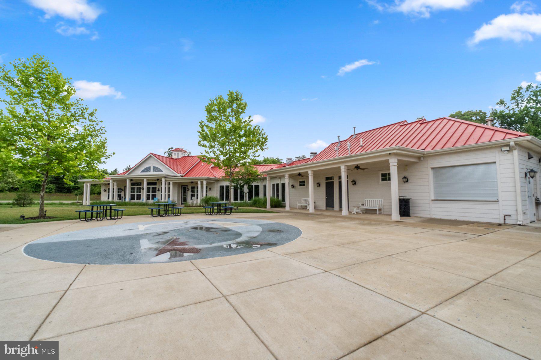 CREEKSIDE VILLAGE AT TANYARD SPRINGS - Residential