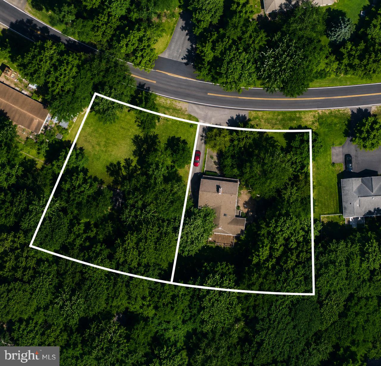 ROLLING HILLS - Residential