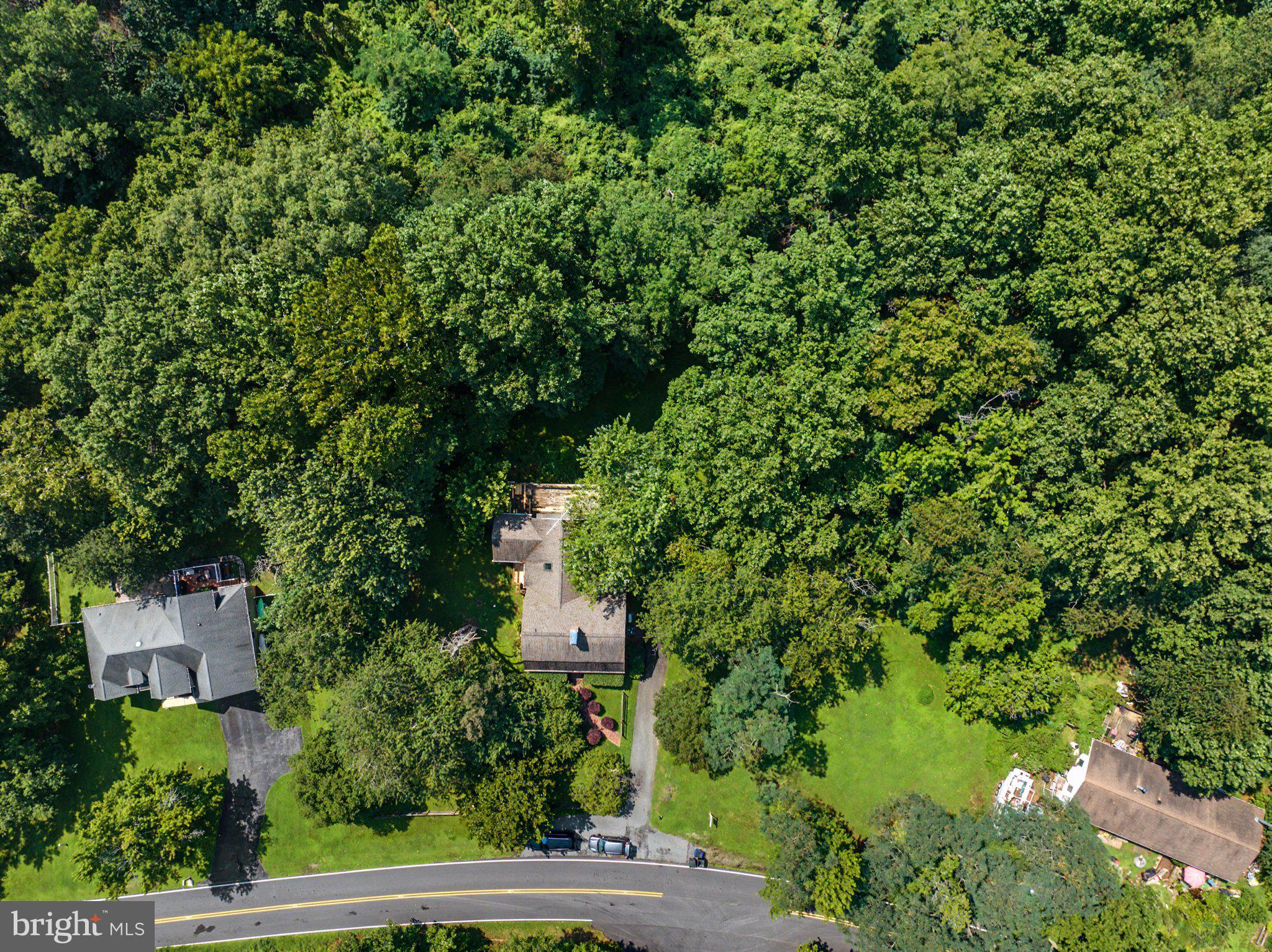 ROLLING HILLS - Residential