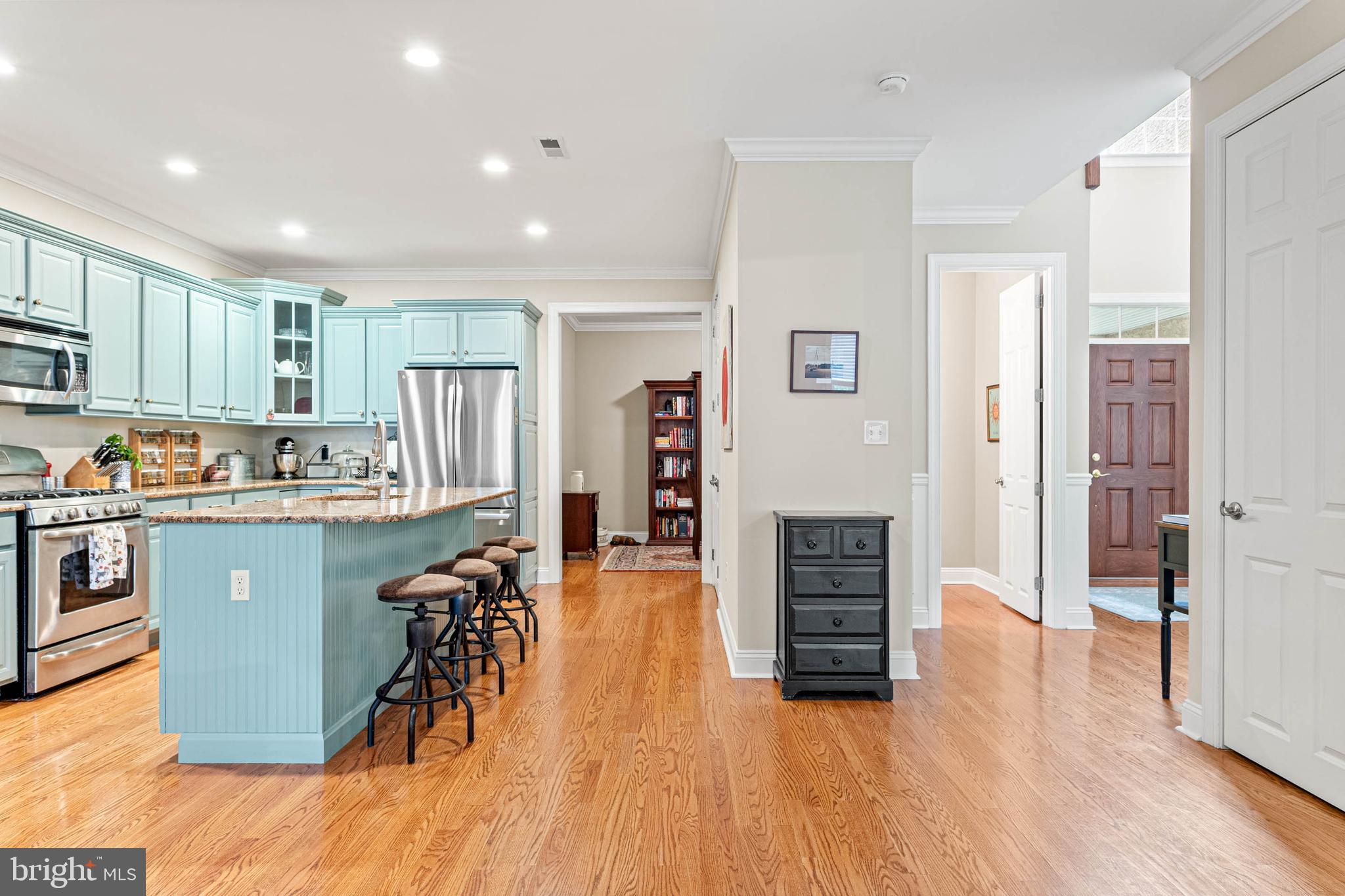 COLD POINT MANOR - Residential