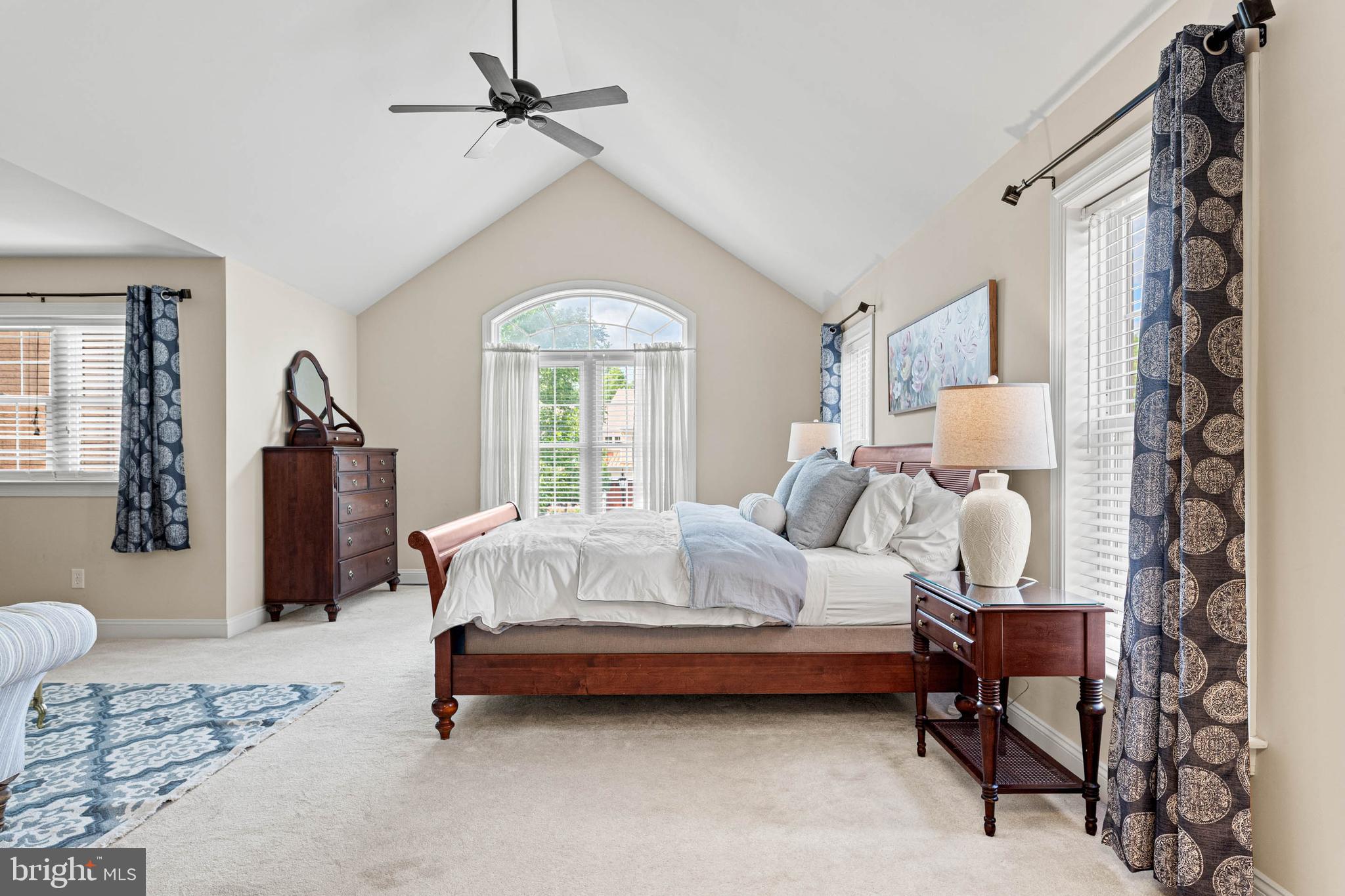 COLD POINT MANOR - Residential
