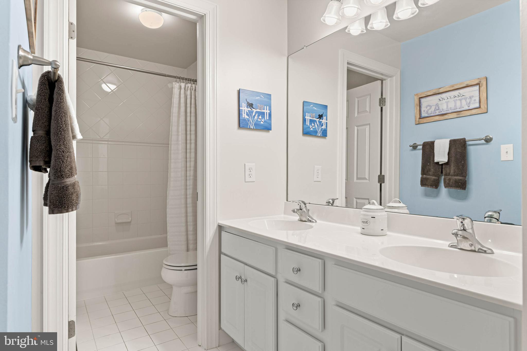 COLD POINT MANOR - Residential