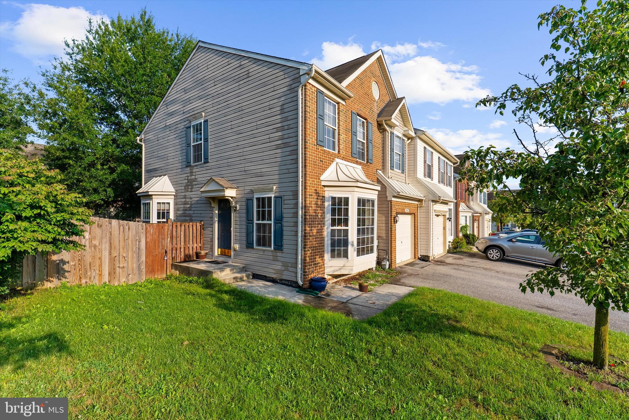 SEVEN OAKS - Residential