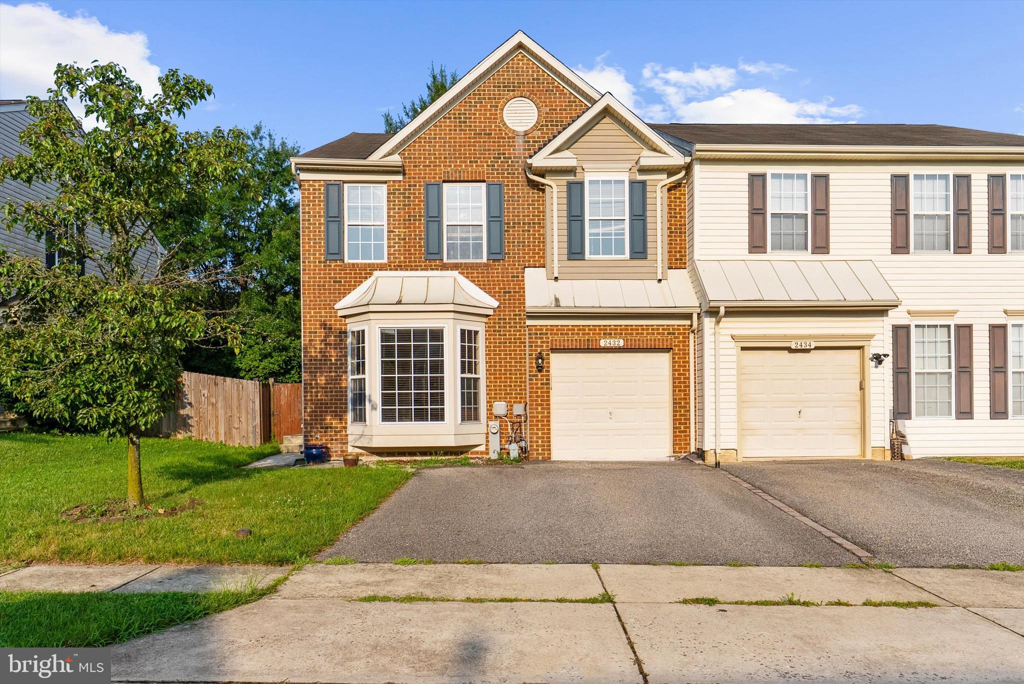 SEVEN OAKS - Residential