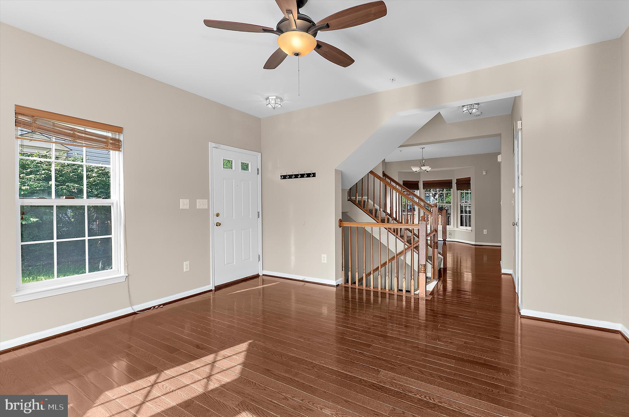 SEVEN OAKS - Residential