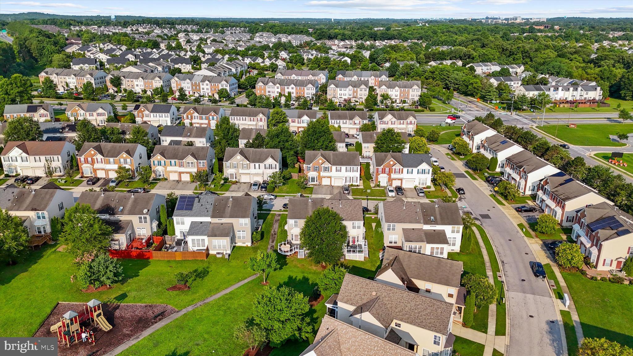 SEVEN OAKS - Residential