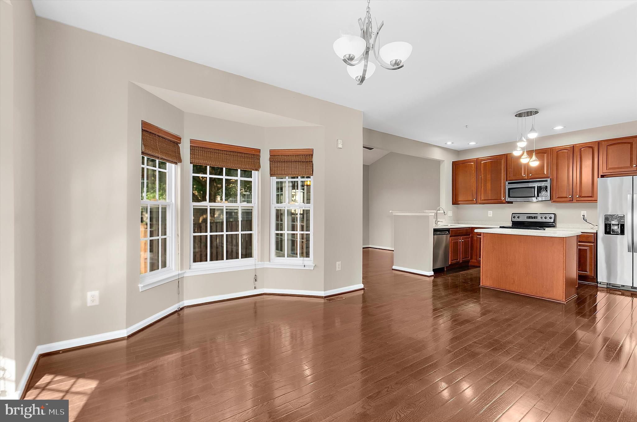 SEVEN OAKS - Residential