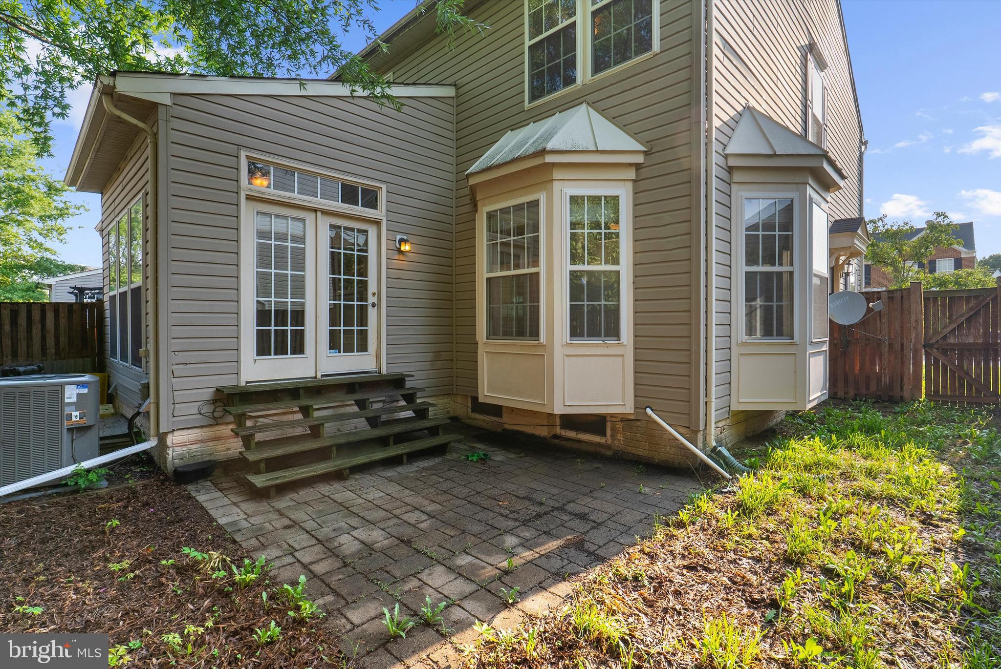 SEVEN OAKS - Residential