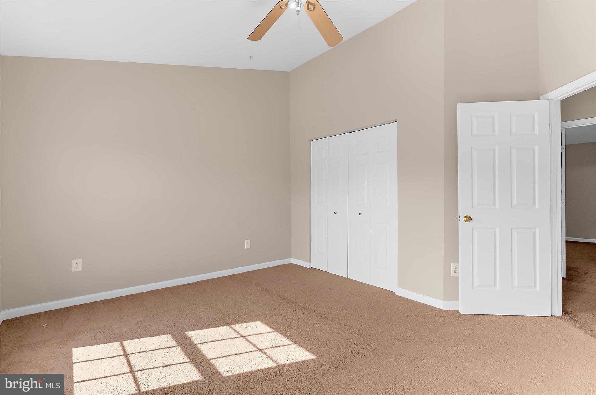 SEVEN OAKS - Residential