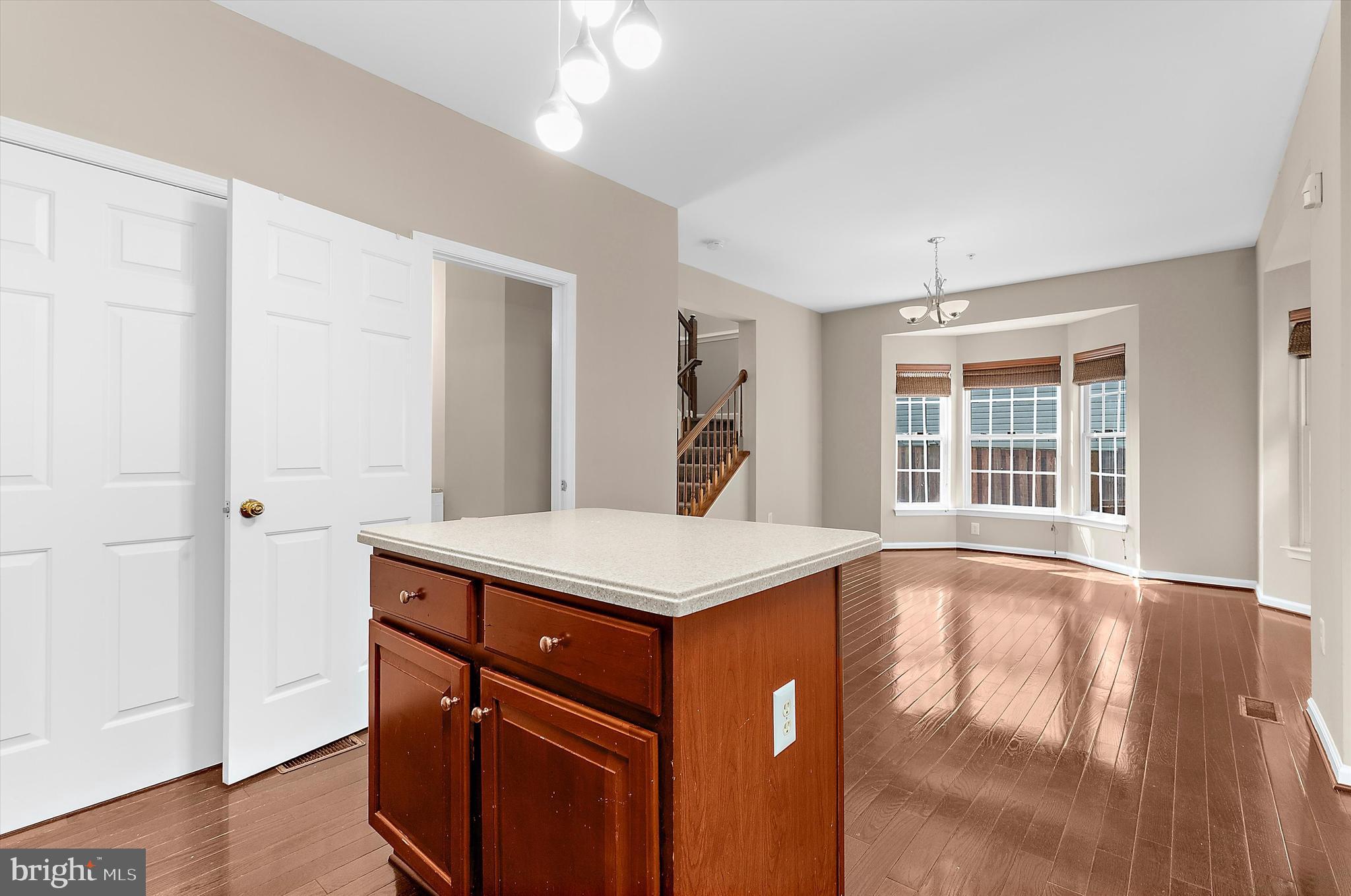 SEVEN OAKS - Residential