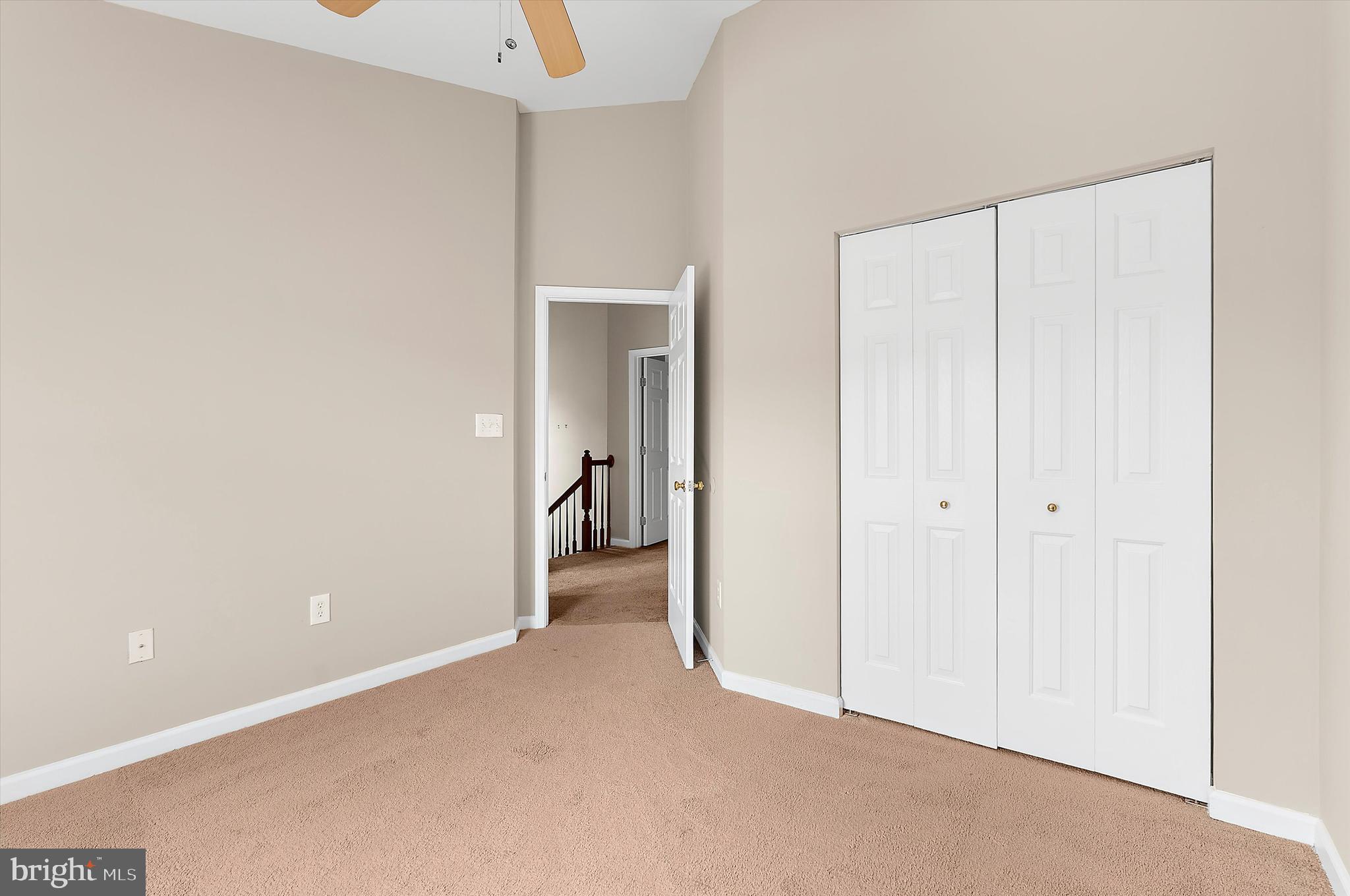 SEVEN OAKS - Residential