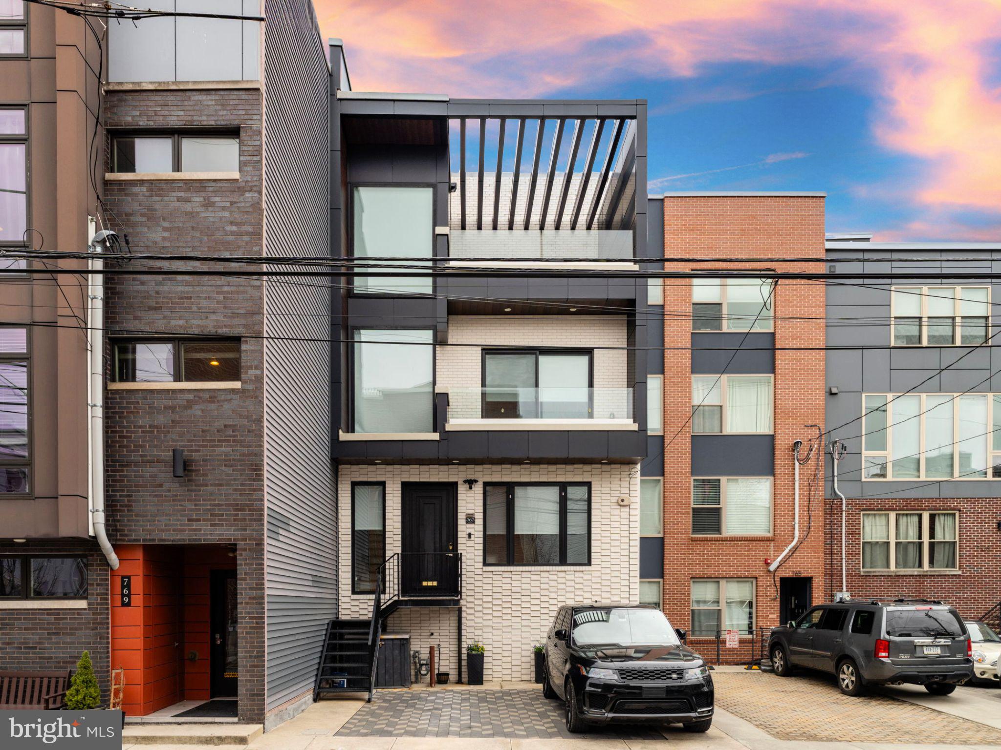 FAIRMOUNT - Residential