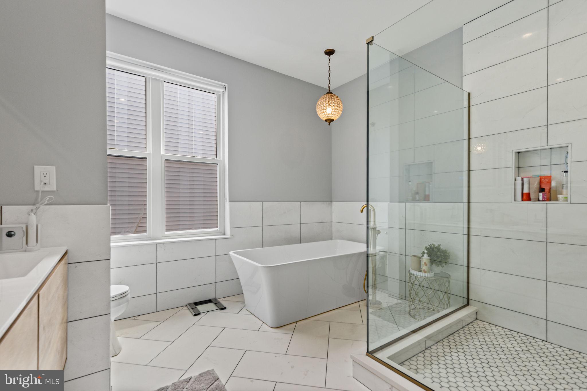 FAIRMOUNT - Residential