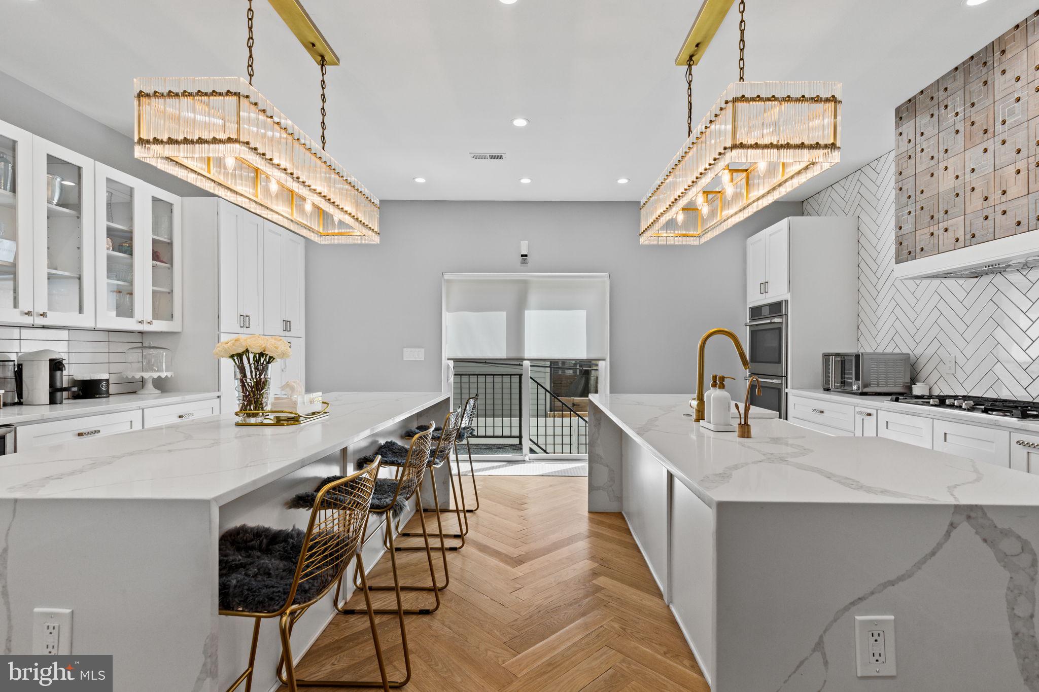 FAIRMOUNT - Residential