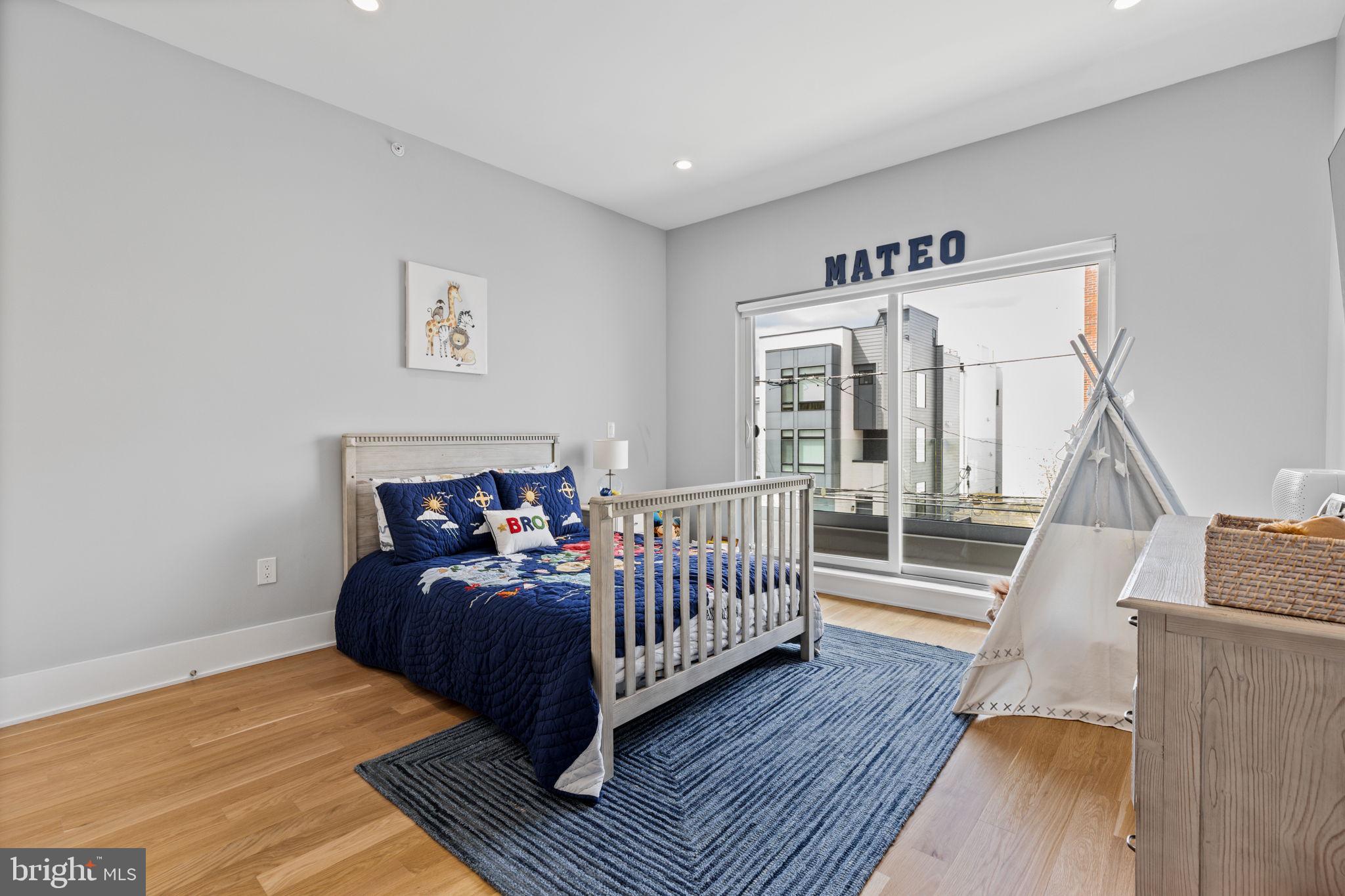 FAIRMOUNT - Residential