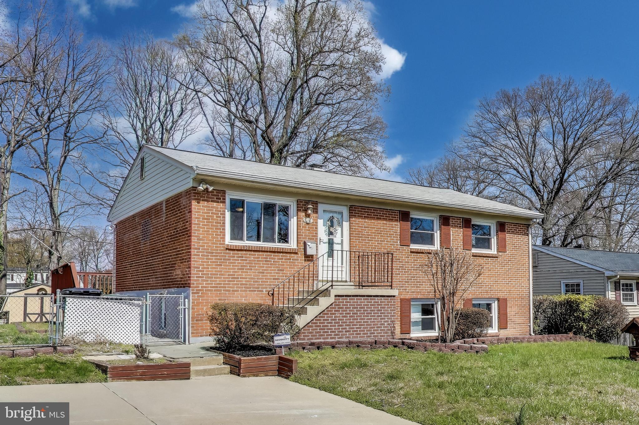 Wonderful 2 Level Brick Front Raised Rambler *3 Bedrooms *2 Full Bathrooms *Updated Kitchen *Upper Level Updated Bathroom *Huge Sunroom *Hardwood Floors *Updated Windows *Nice, private back yard *Large Shed *Excellent location with easy access to I-95, Route 1, Quantico, Ft. Belvoir, VRE, bus stops, and Commuter Lot. Enjoy close proximity to Potomac Mills, Stonebridge Town Center, a variety of restaurants, and retail stores for convenient shopping and dining.