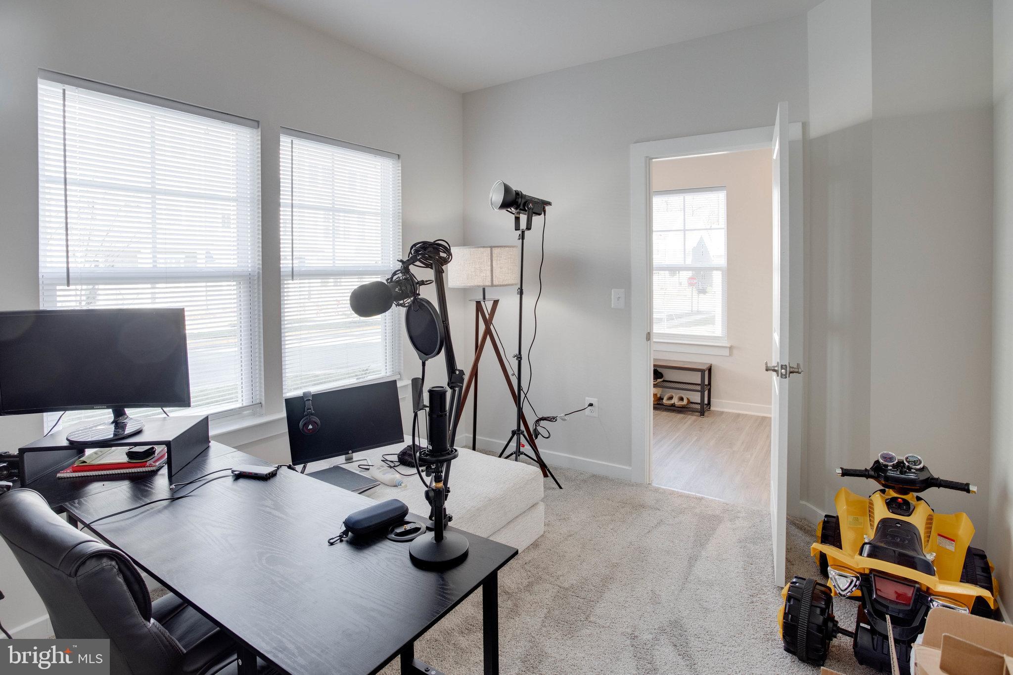 POTOMAC SHORES - Residential Lease