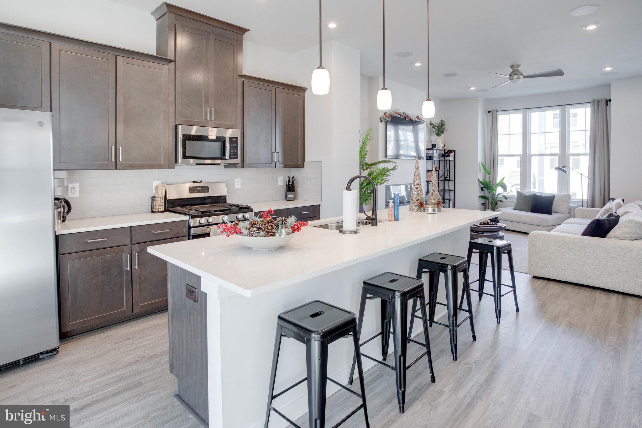 POTOMAC SHORES - Residential Lease