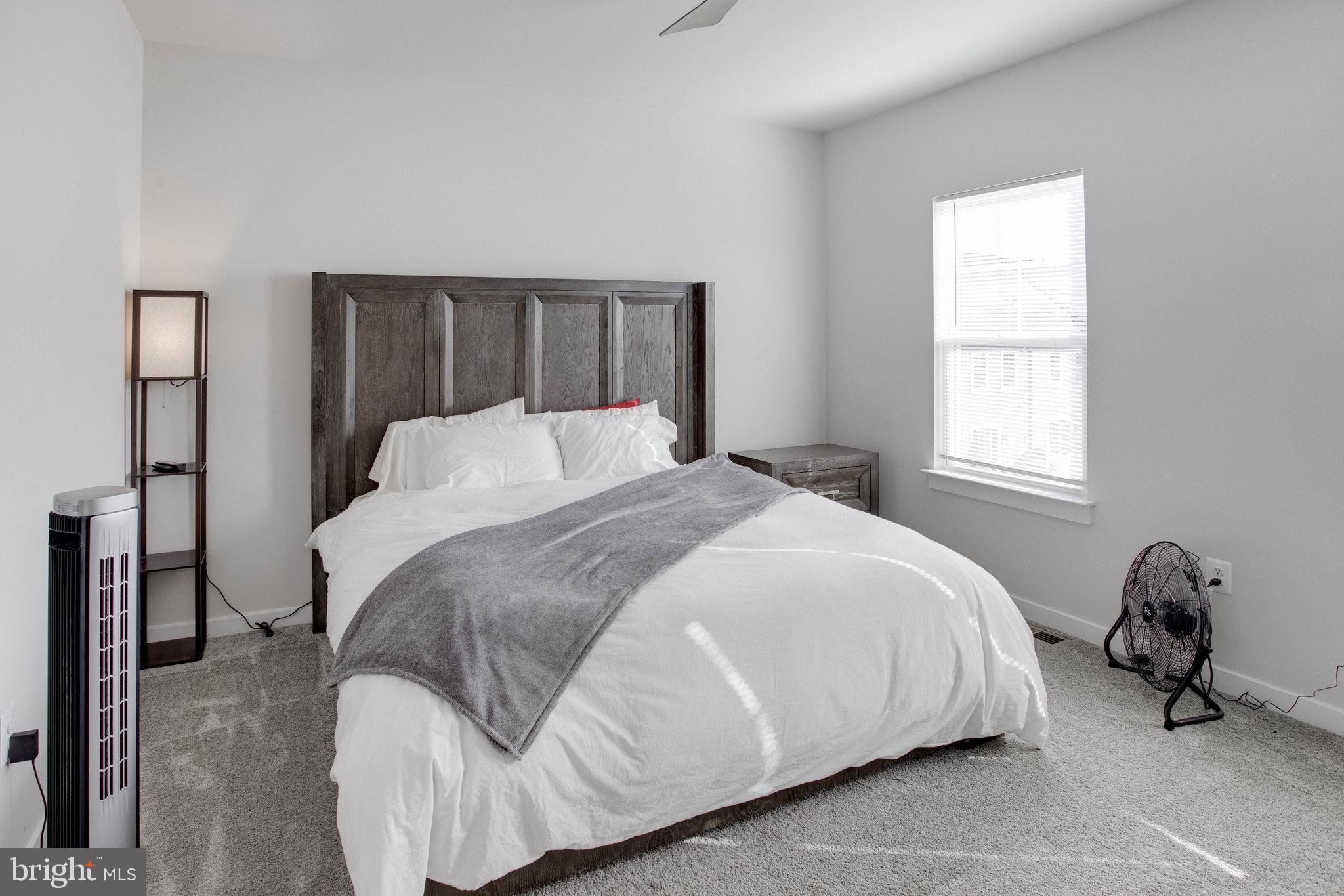 POTOMAC SHORES - Residential Lease