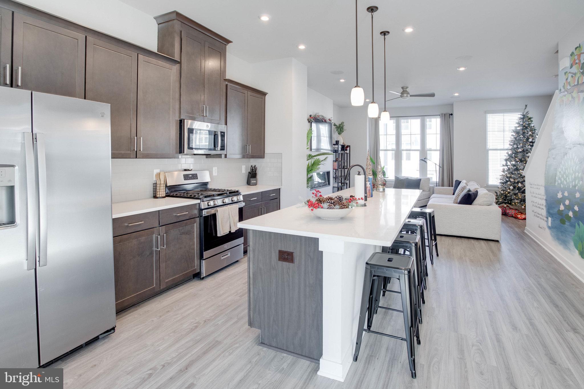 POTOMAC SHORES - Residential Lease