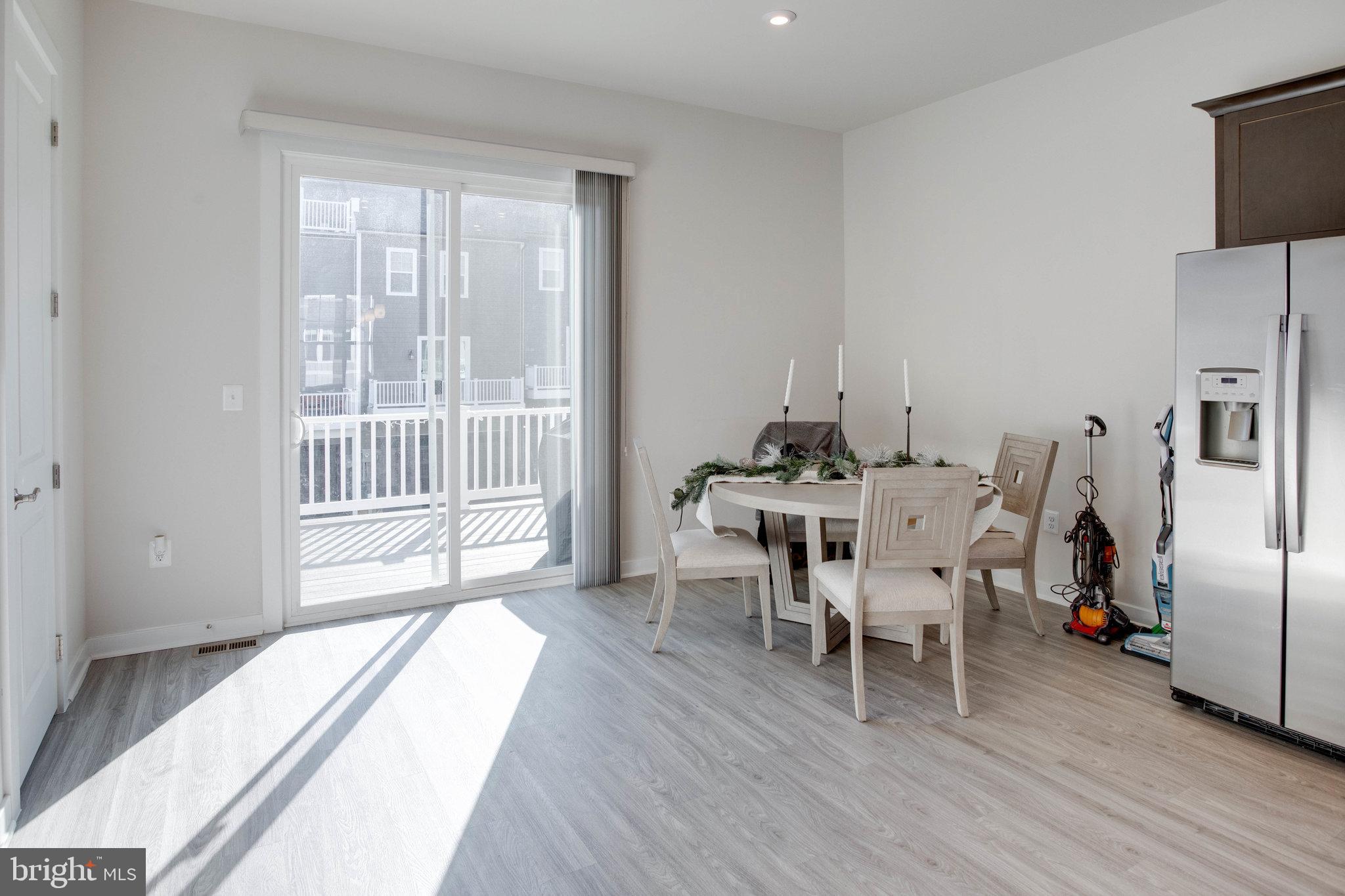 POTOMAC SHORES - Residential Lease