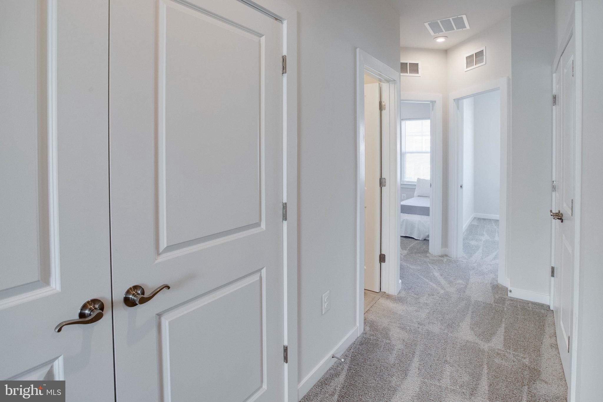POTOMAC SHORES - Residential Lease