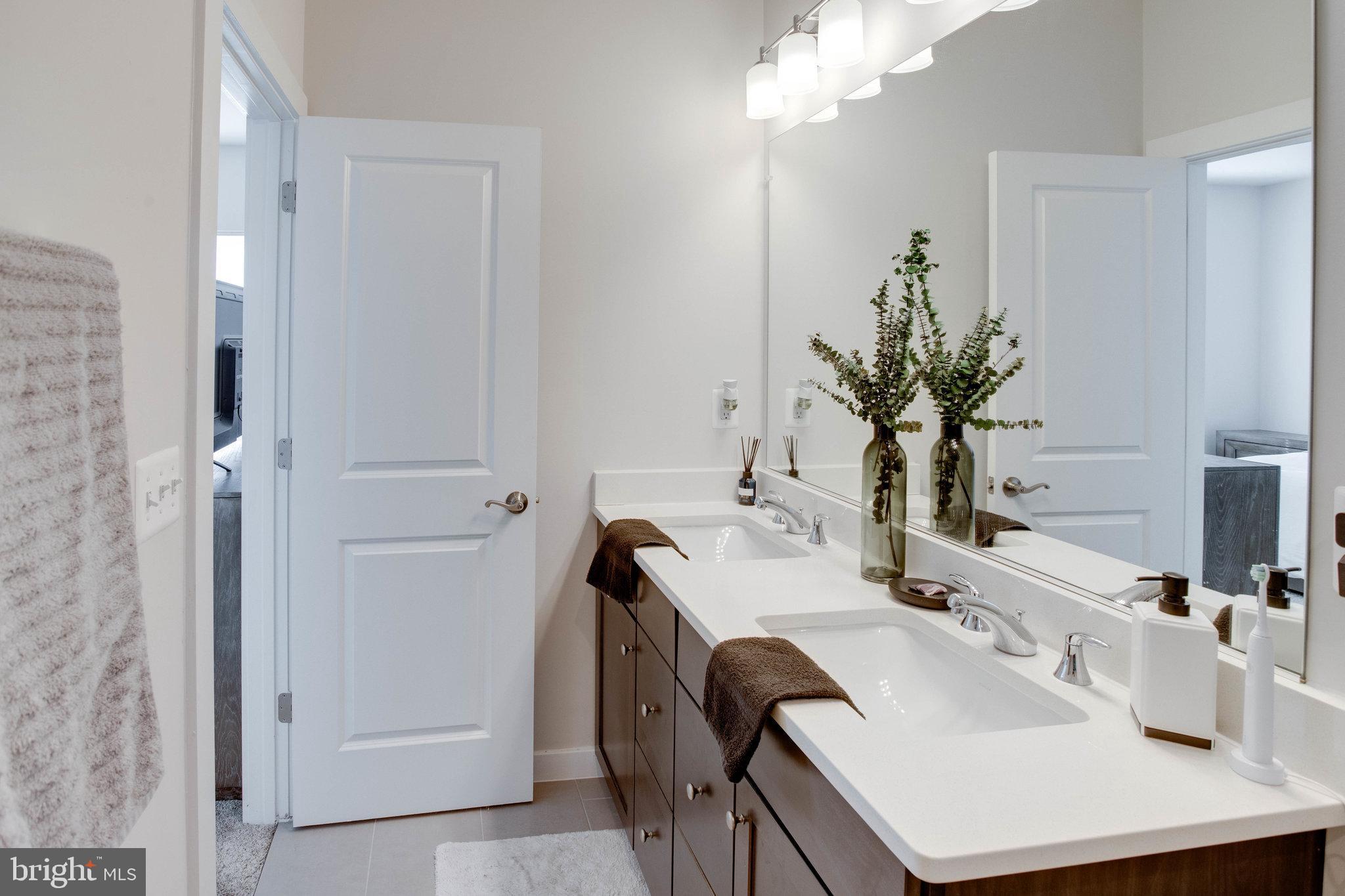 POTOMAC SHORES - Residential Lease