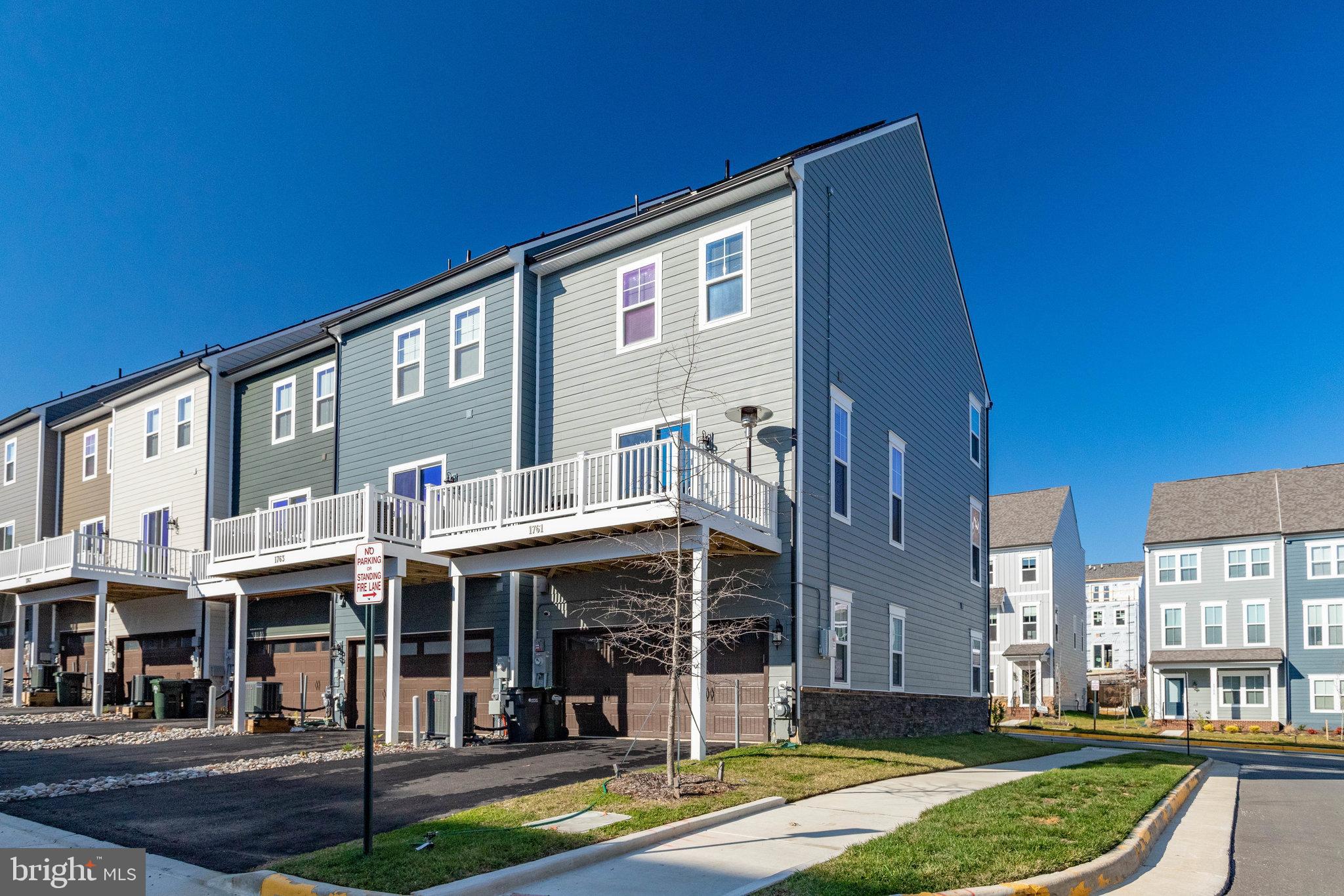 POTOMAC SHORES - Residential Lease